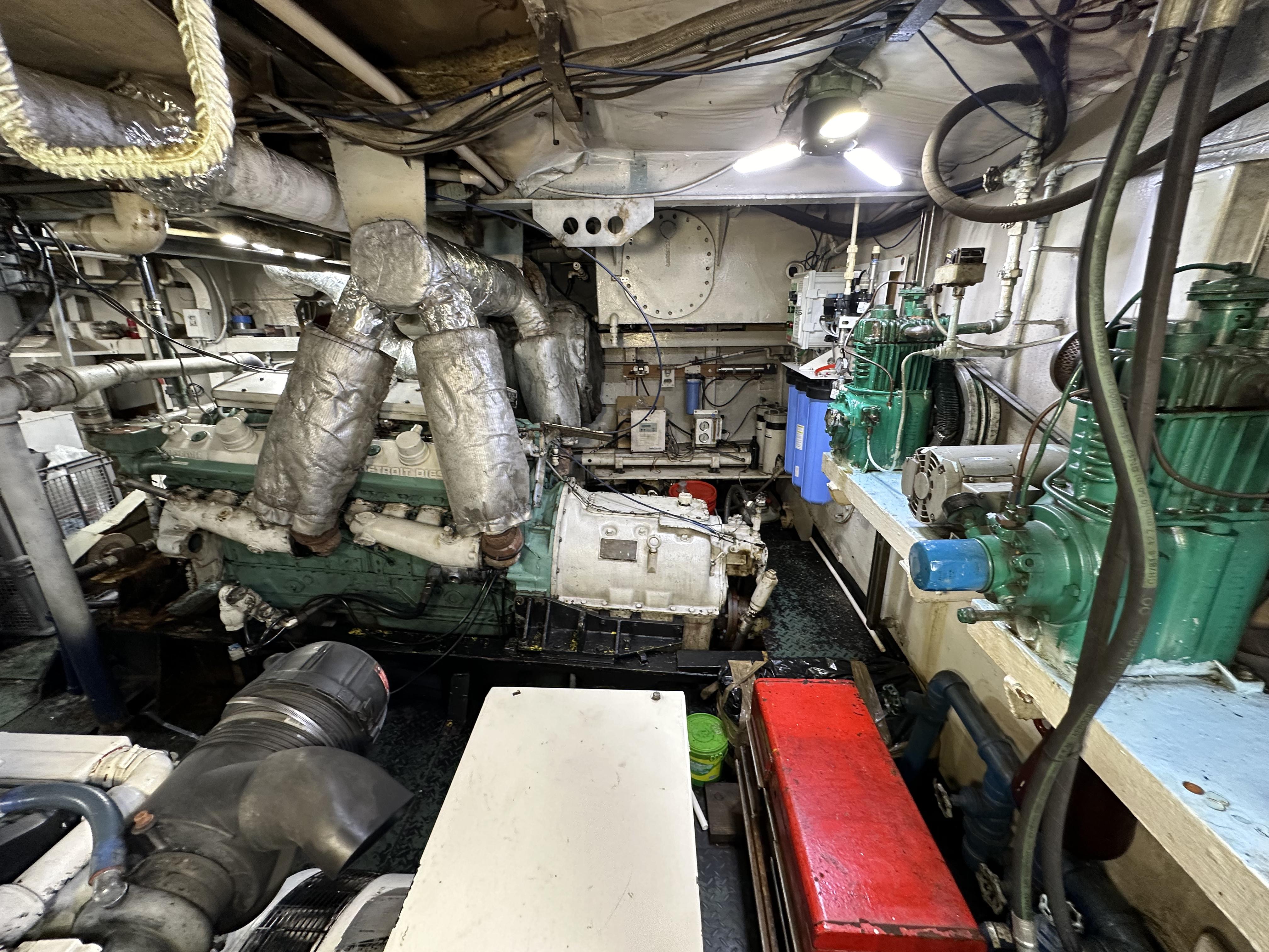 Custom-Dive Boat 1965-93 Dive Boat FL-US-9654997 | Thumbnail