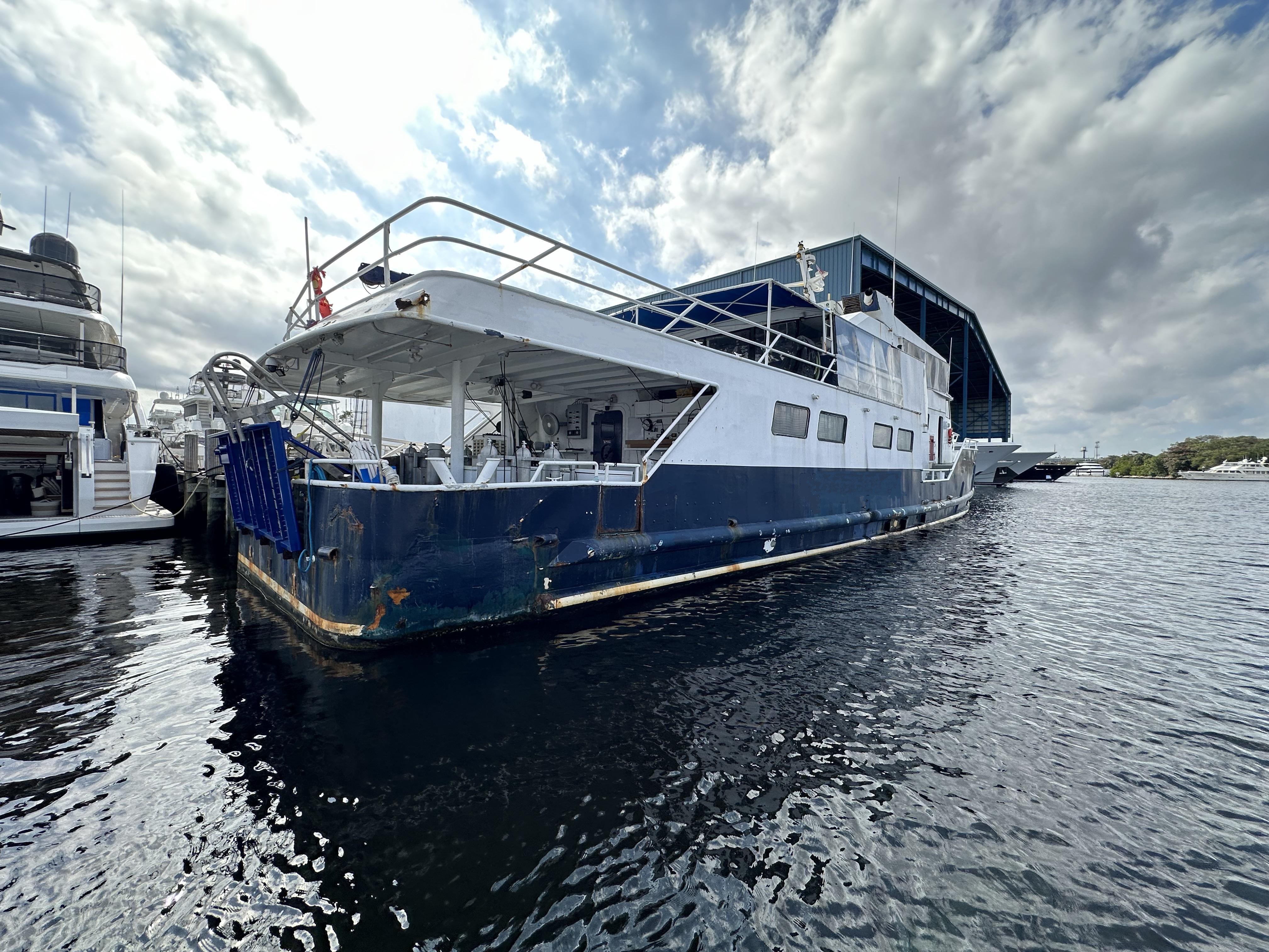 Custom-Dive Boat 1965-93 Dive Boat FL-US-9654997 | Thumbnail