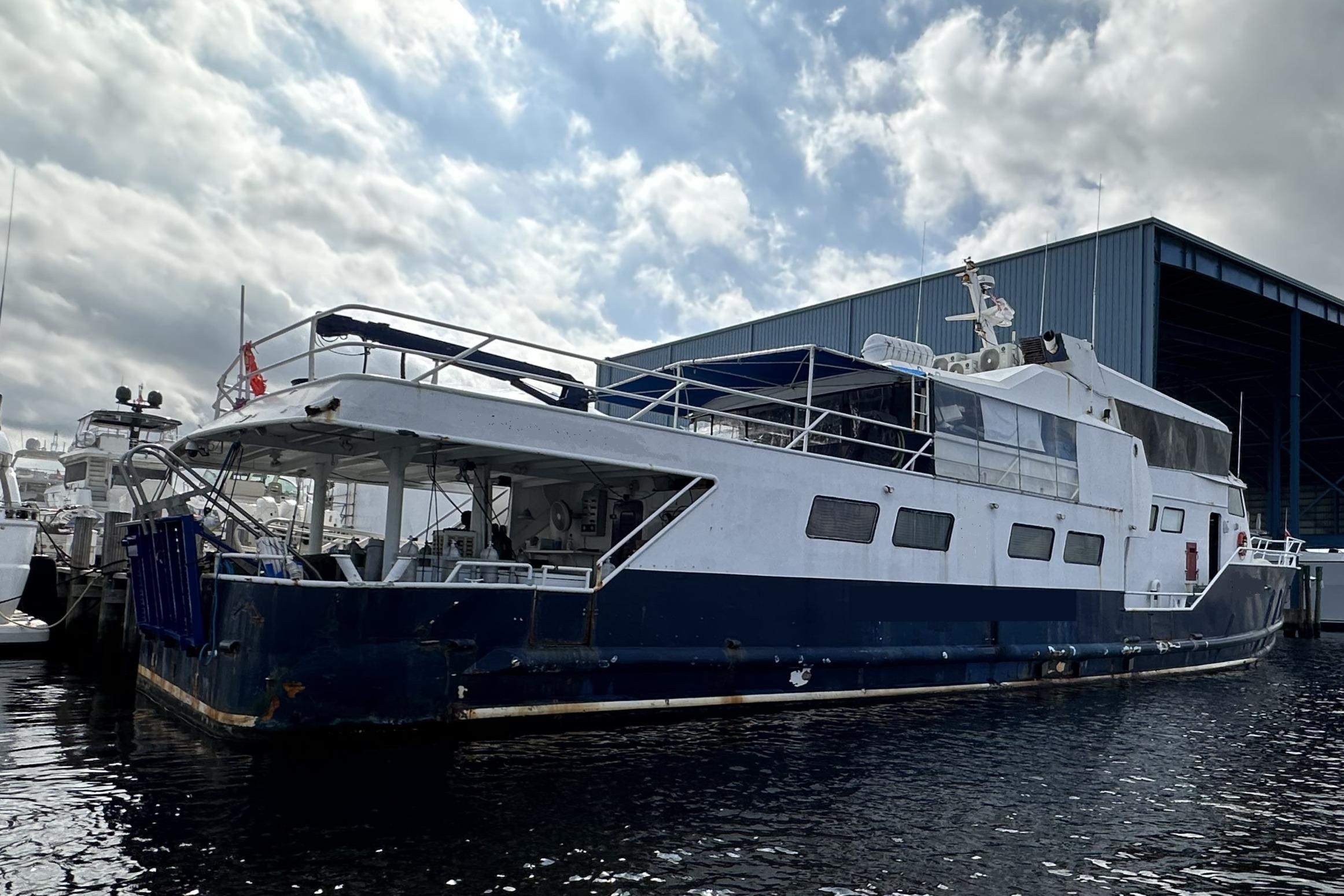 Custom-Dive Boat 1965-93 Dive Boat FL-US-9654997 | Thumbnail