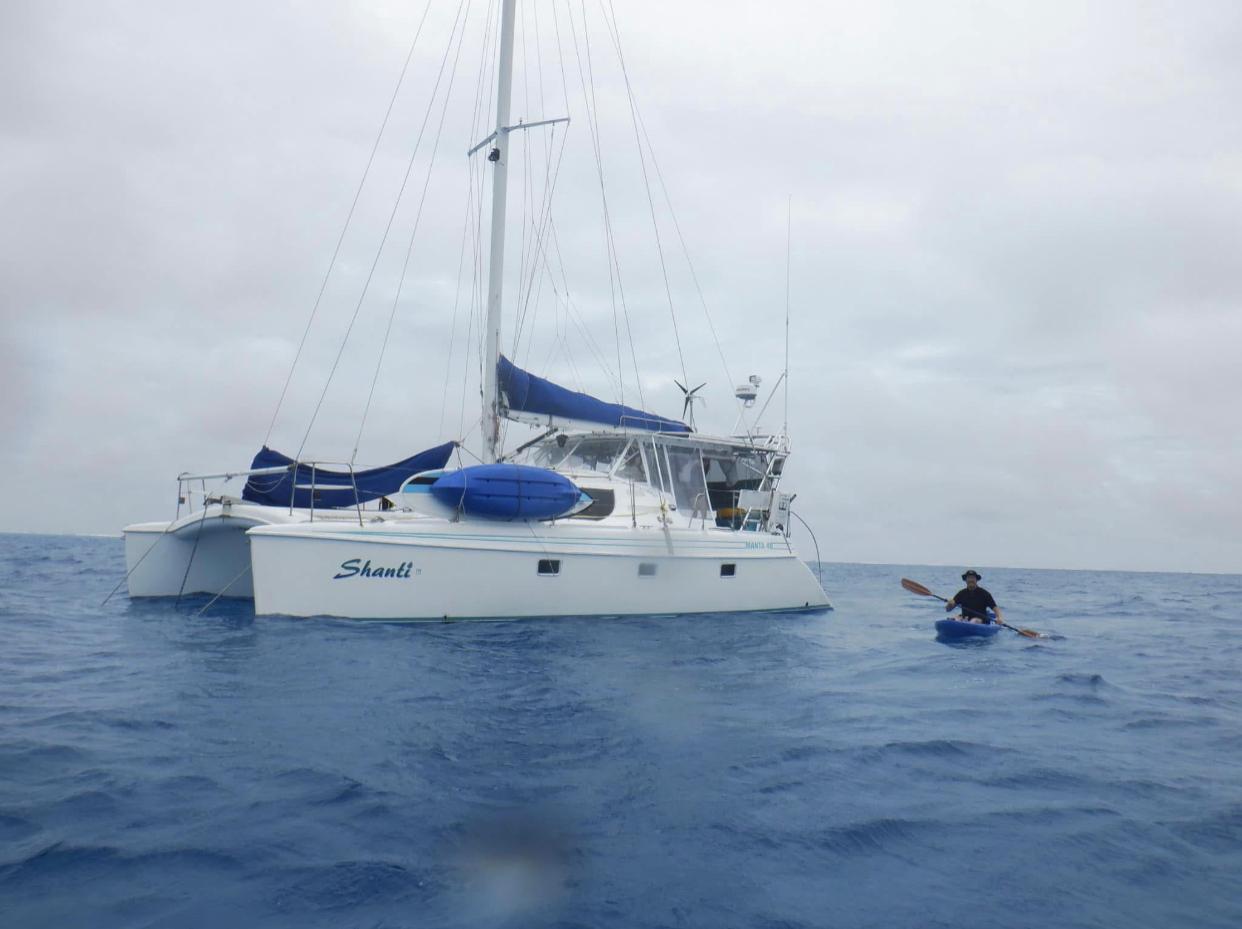 1998 Manta 40