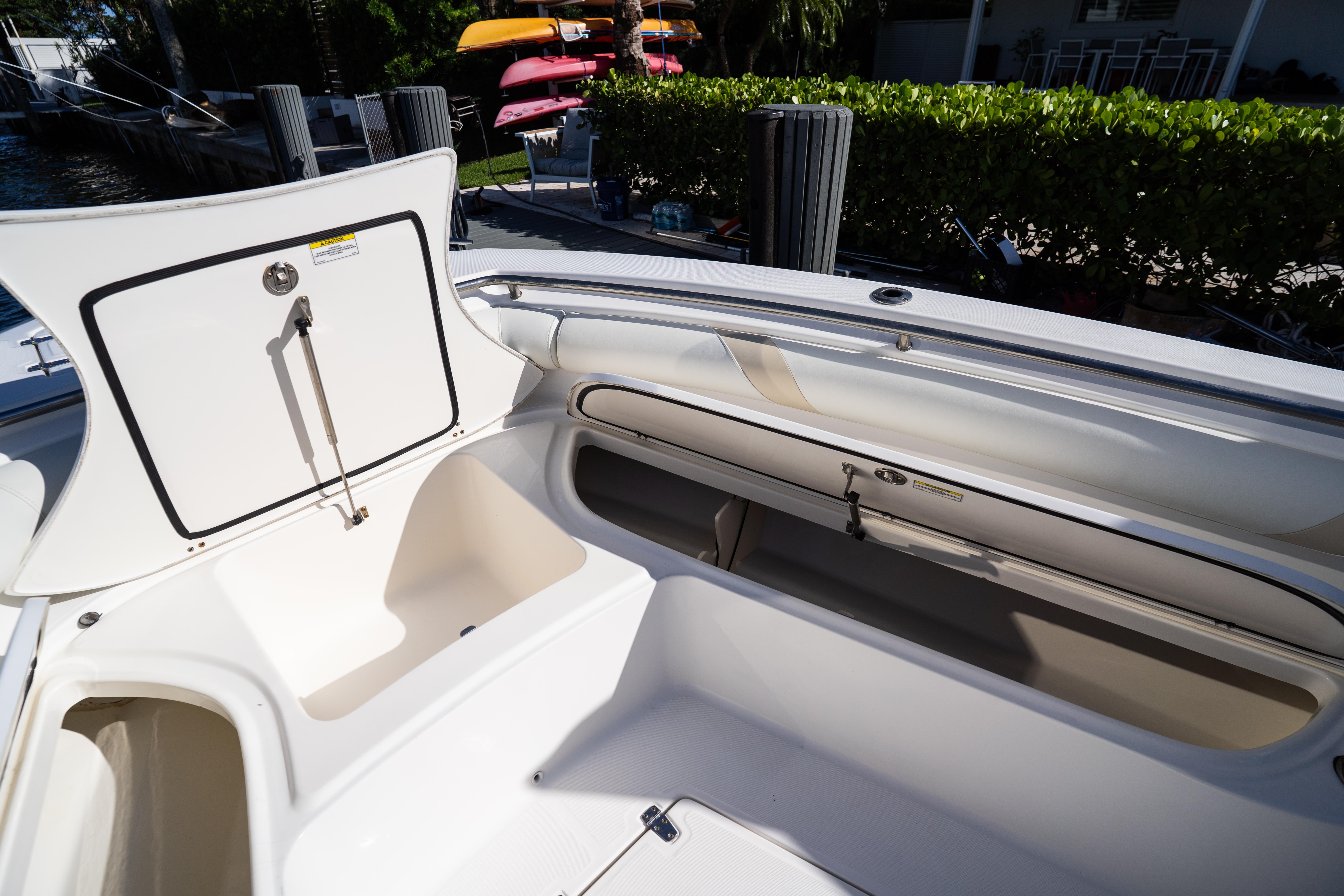 2008-boston-whaler-320-outrage-power-9794999-20250521062714840-1_XLARGE