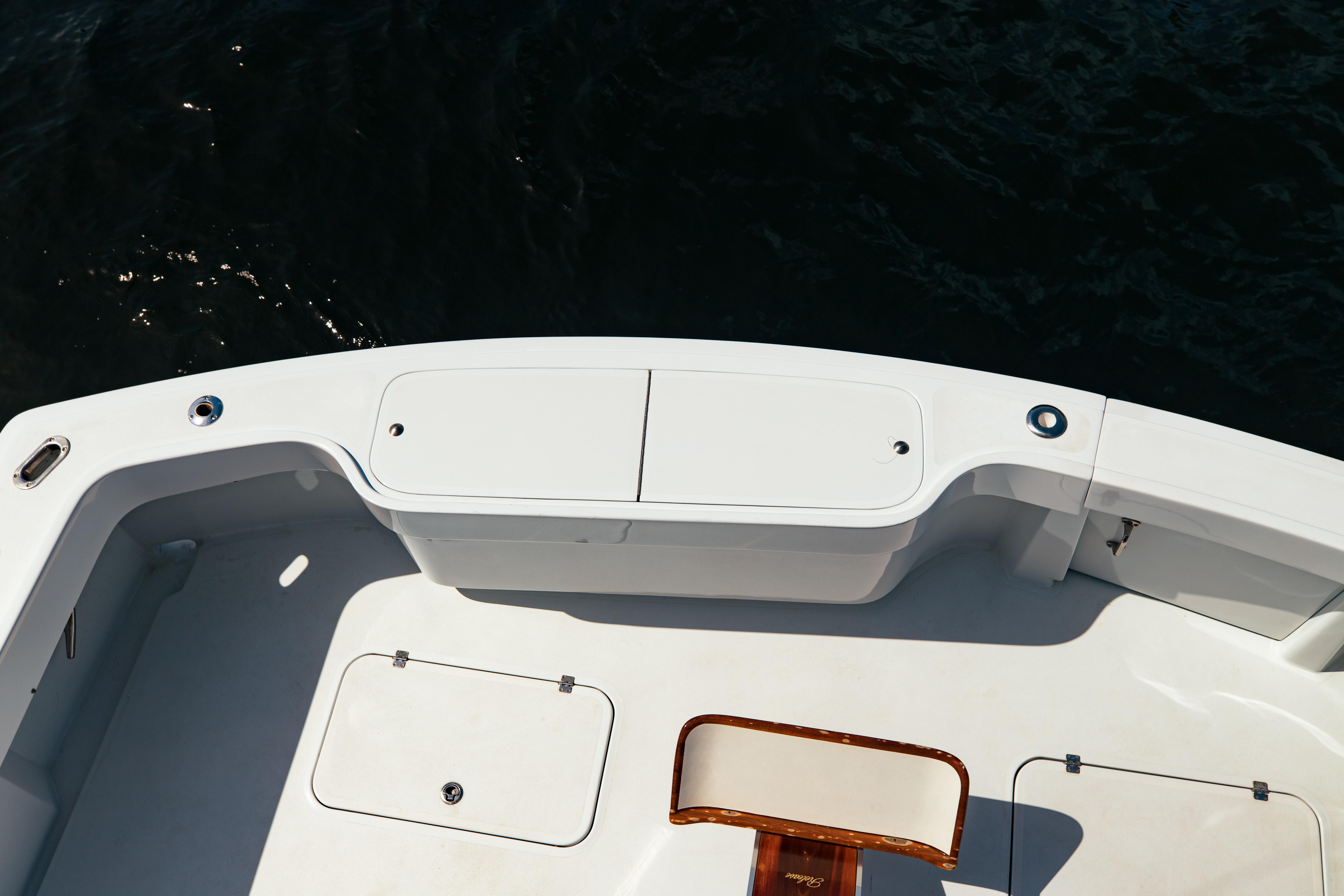 1985 55 Hatteras Transom (7)