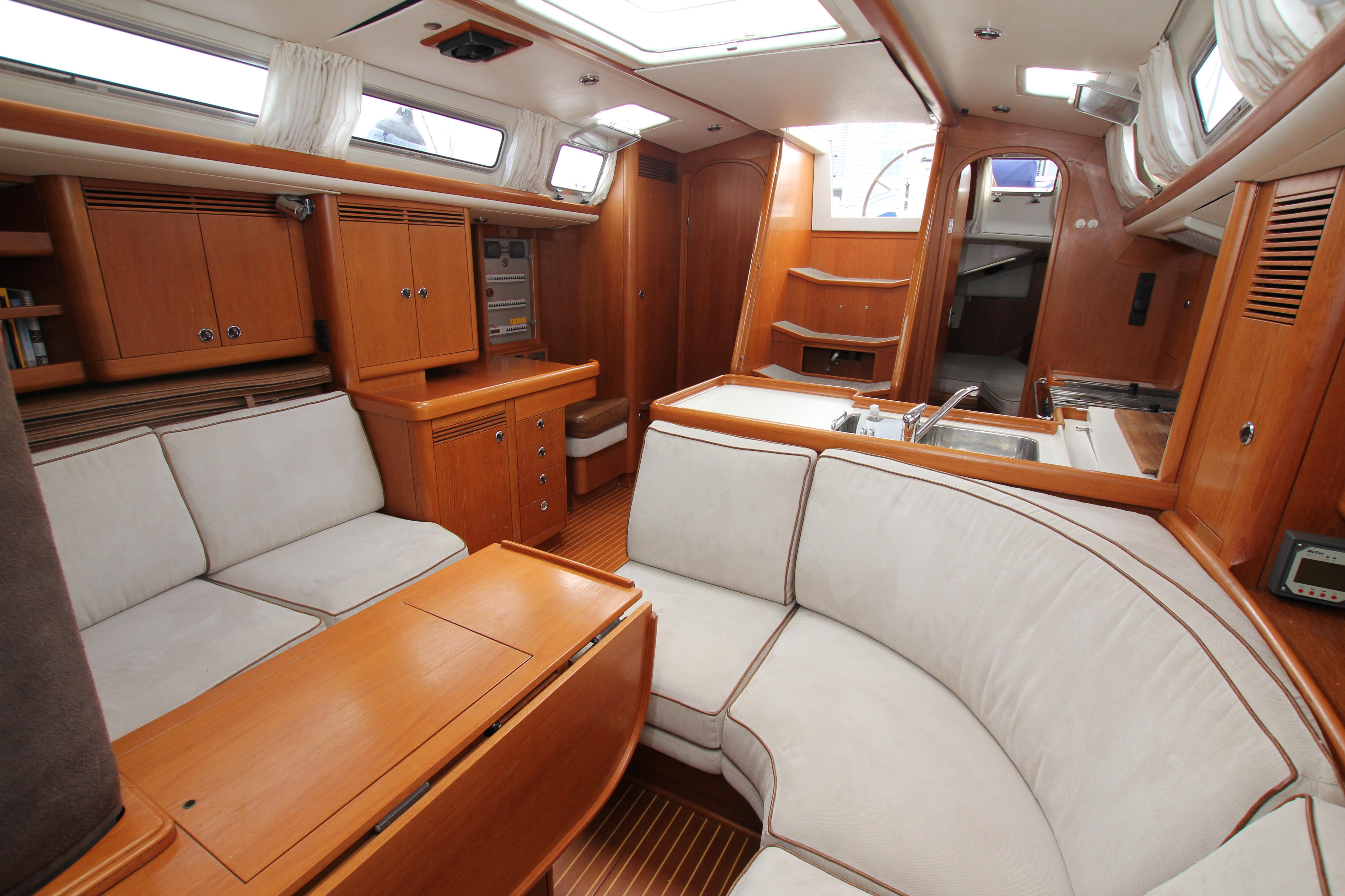 Newport RI Yacht Brokerage