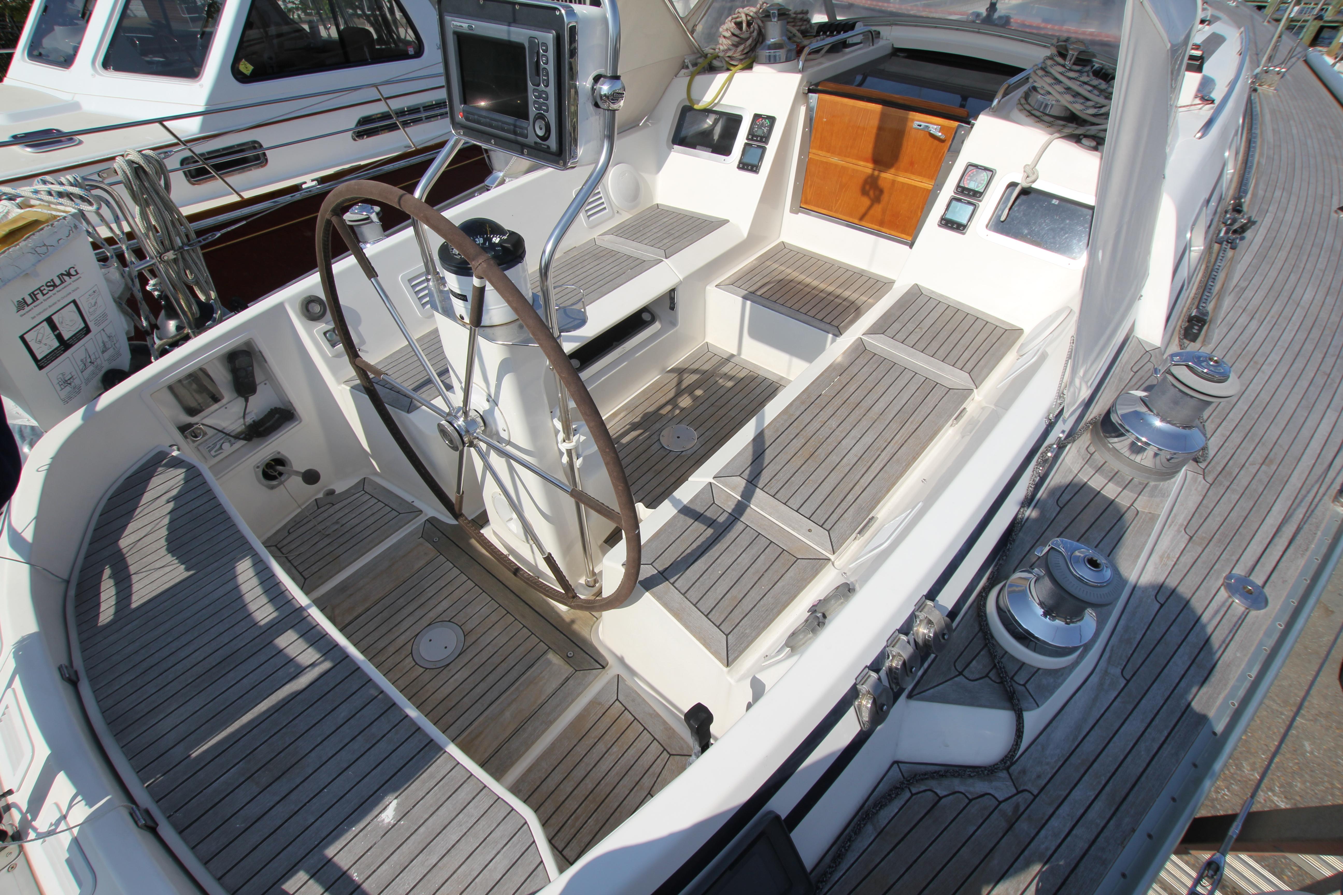 Newport RI Yacht Brokerage