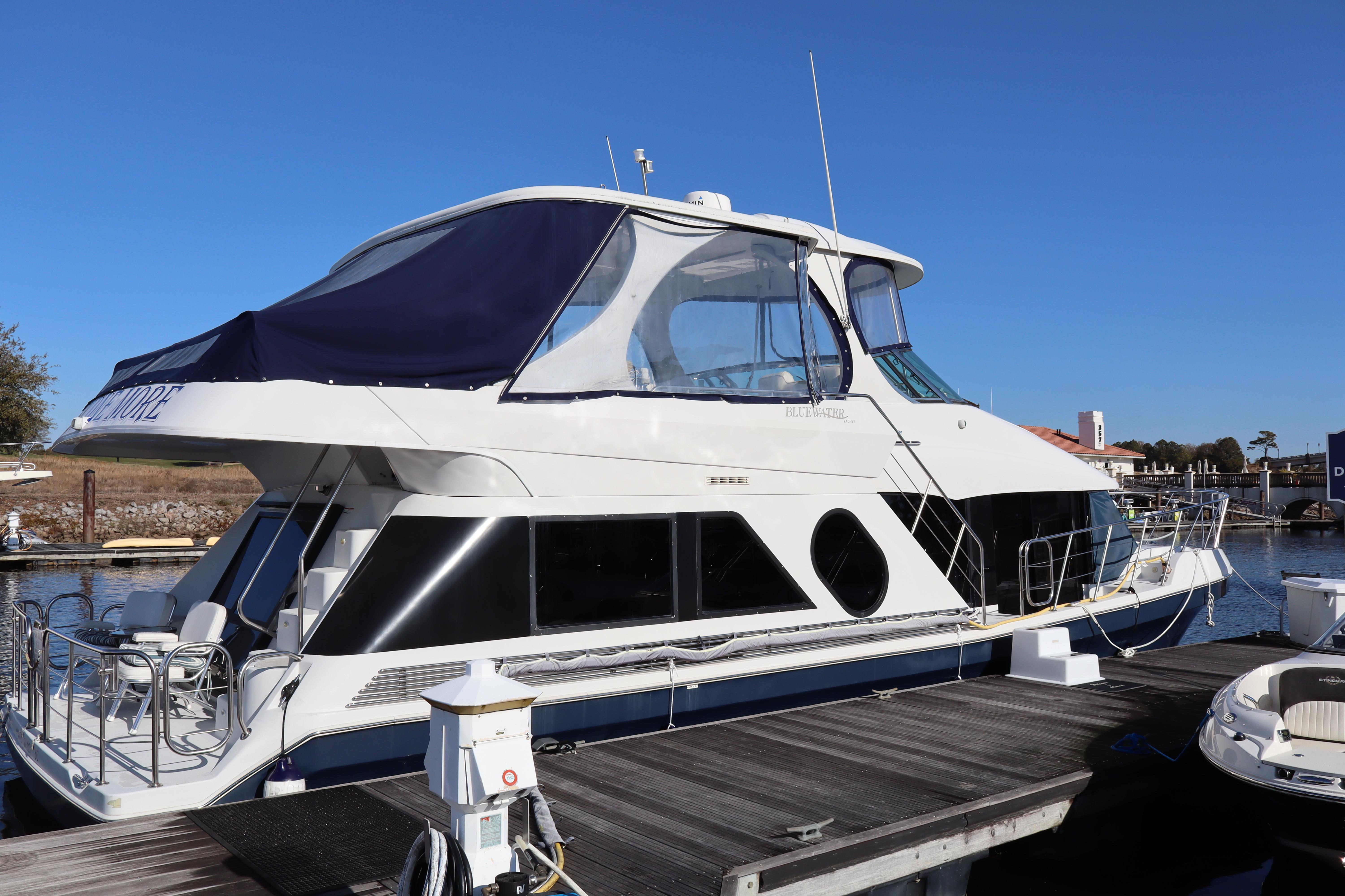 2006 Bluewater Yachts 5200