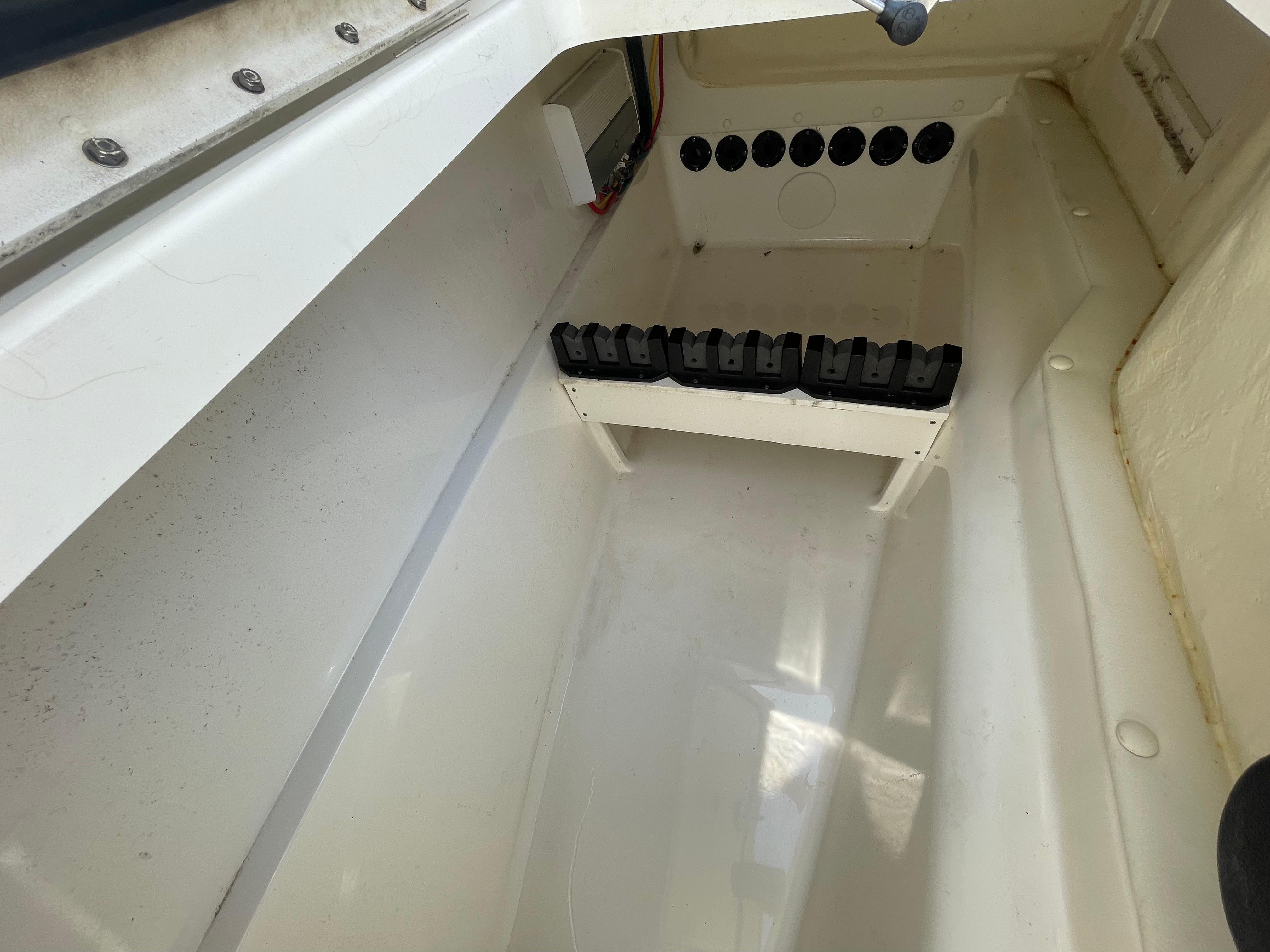 2022-world-cat-255-dc-power-9450518-20240701114932903-1_XLARGE