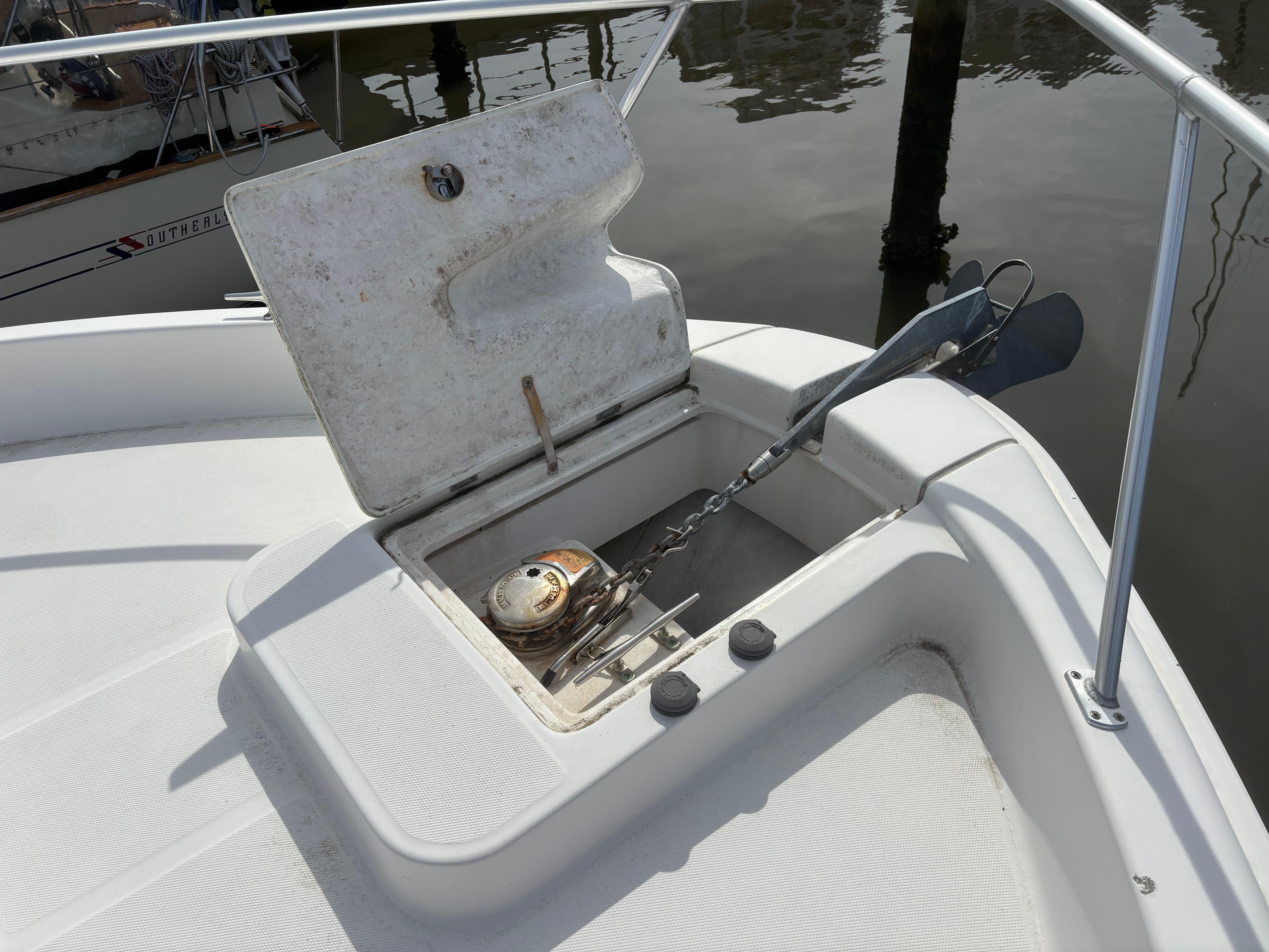 2011-luhrs-37-canyon-ips-power-9710502-974983866-0-100320251434-70