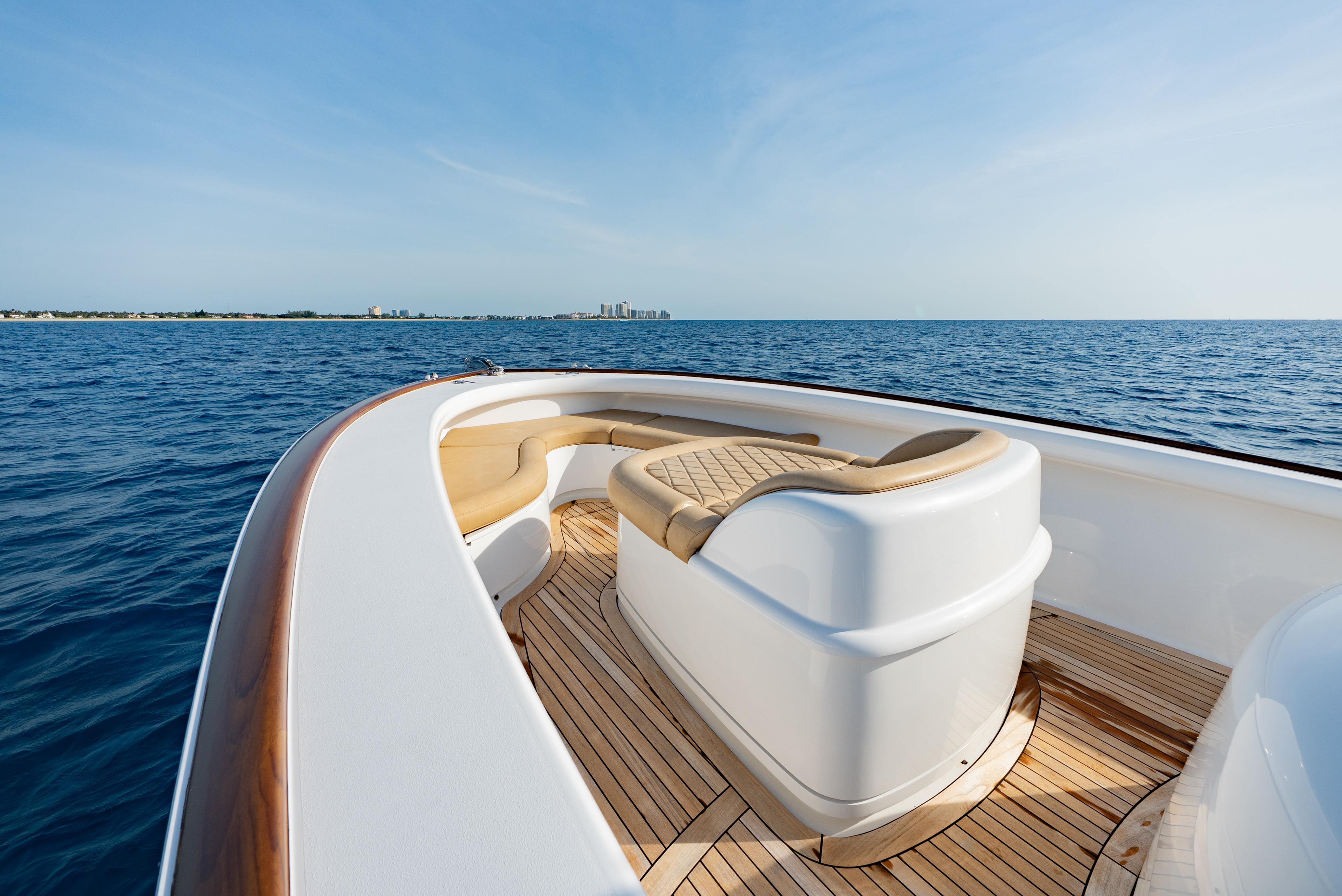 Winter Custom Yachts-37 Custom Carolina 2018-OFF COURSE (Name Reserved) FL-US-2018 Winter Custom Yachts 37 Custom Carolina on open sea, featuring elegant deck seating.-9832172 | Thumbnail