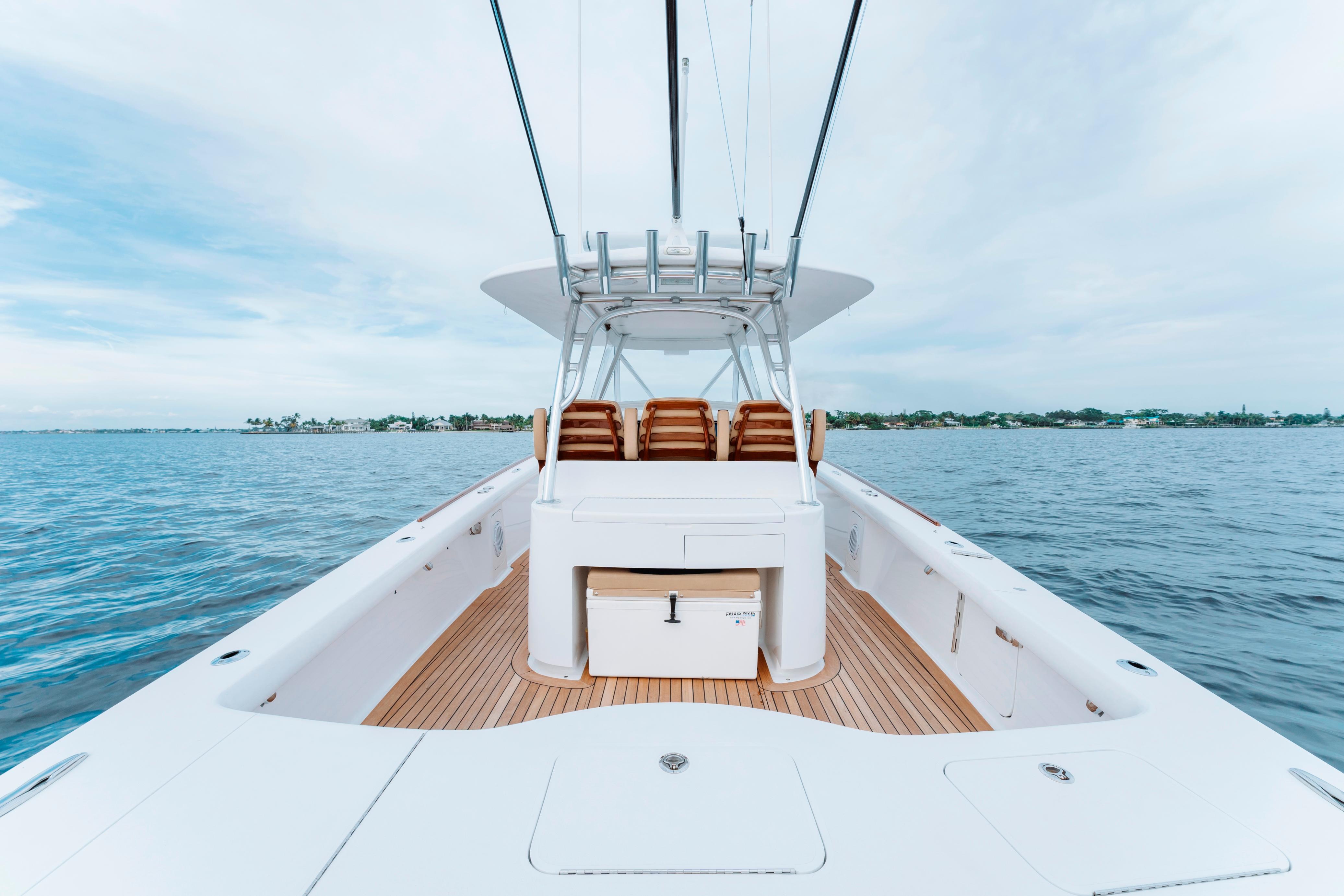 Winter Custom Yachts-37 Custom Carolina 2018-OFF COURSE (Name Reserved) FL-US-2018 Winter Custom Yachts 37 Custom Carolina boat on open water, showcasing sleek design and spacious deck.-9832172 | Thumbnail
