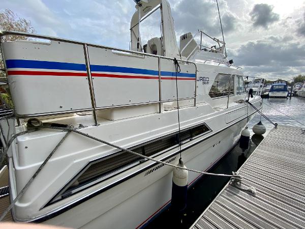 1989 Fairline Turbo 36