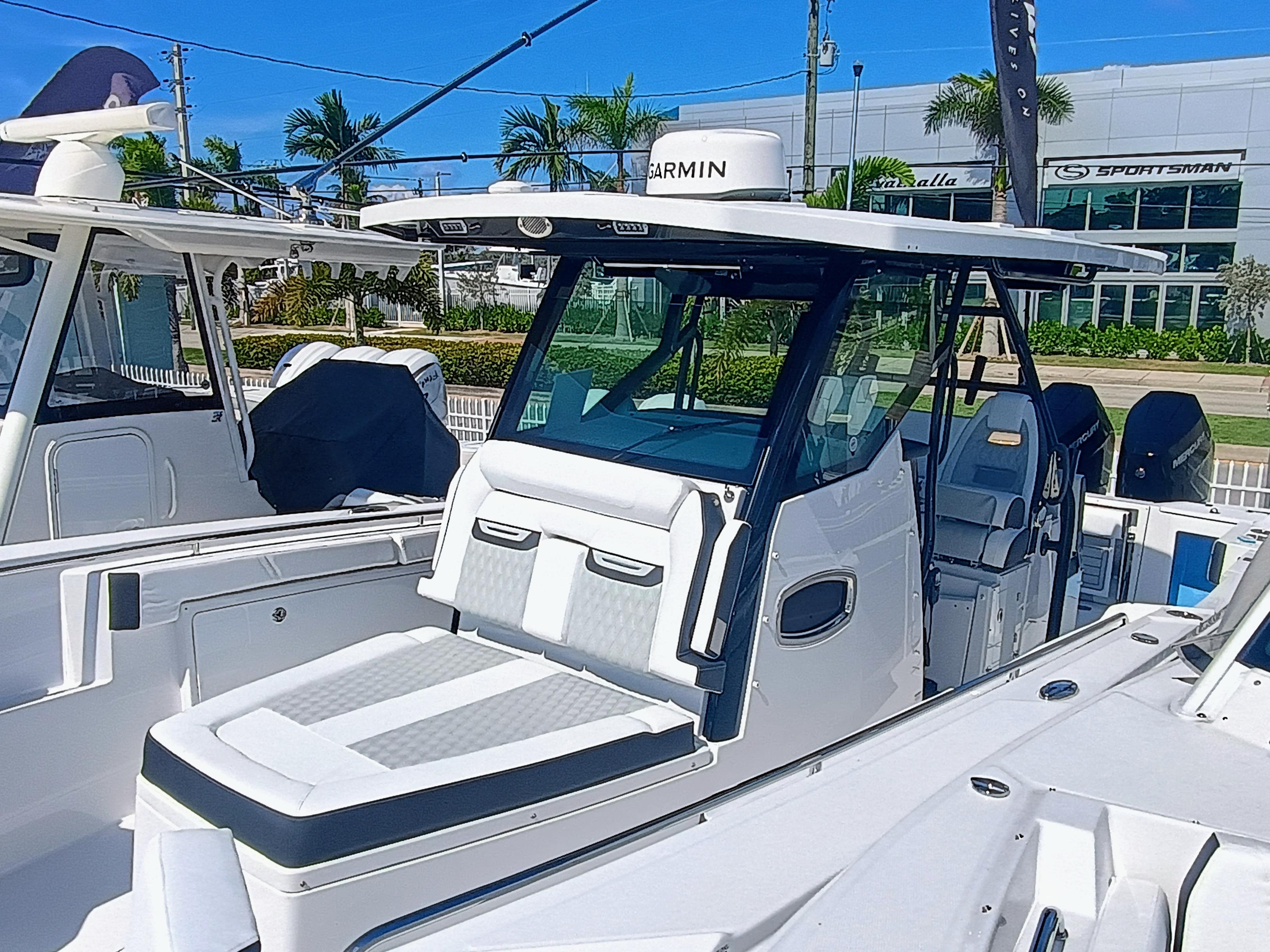 2025-blackfin-332-cc-power-9780528-20250620134053250-1