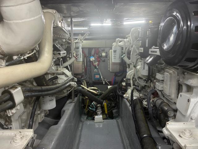 2001-sea-ray-480-sedan-bridge-power-9810532-20250524034357472-1_XLARGE
