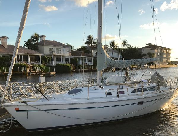 36' Catalina, Listing Number 100879301, Image No. 1