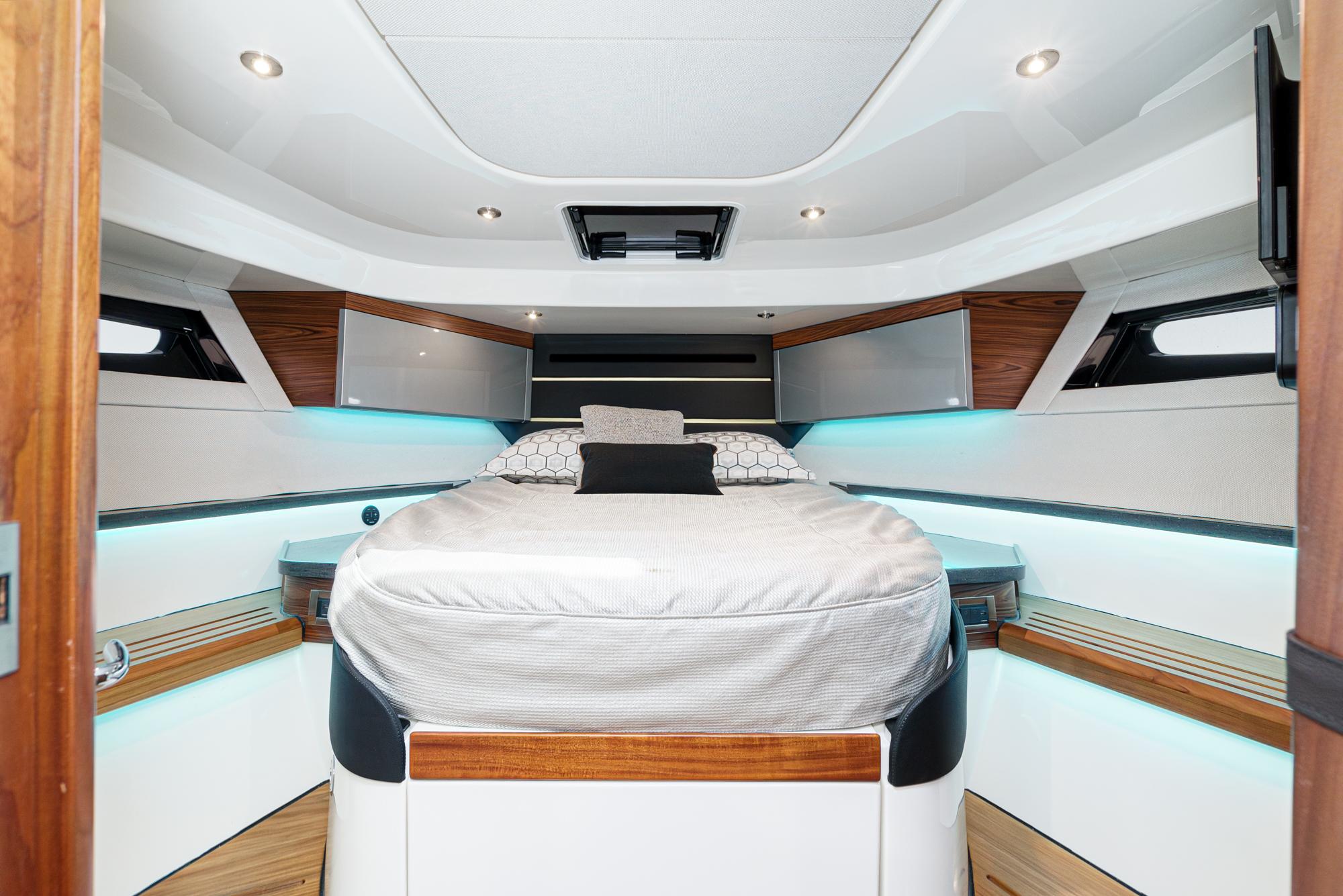 2022 Boston Whaler 405 Conquest #TBJP0375LLC inventory image at Sun Country Marine Group, Newport Beach 2022 Boston Whaler 405 Conquest #TBJP0375LLC inventory image at Sun Country Marine Group, Newport Beach