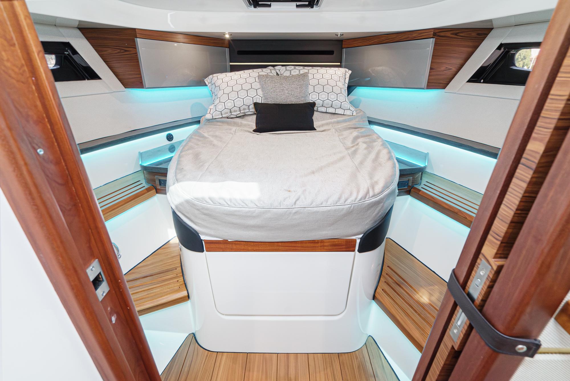 2022 Boston Whaler 405 Conquest #TBJP0375LLC inventory image at Sun Country Marine Group, Newport Beach 2022 Boston Whaler 405 Conquest #TBJP0375LLC inventory image at Sun Country Marine Group, Newport Beach
