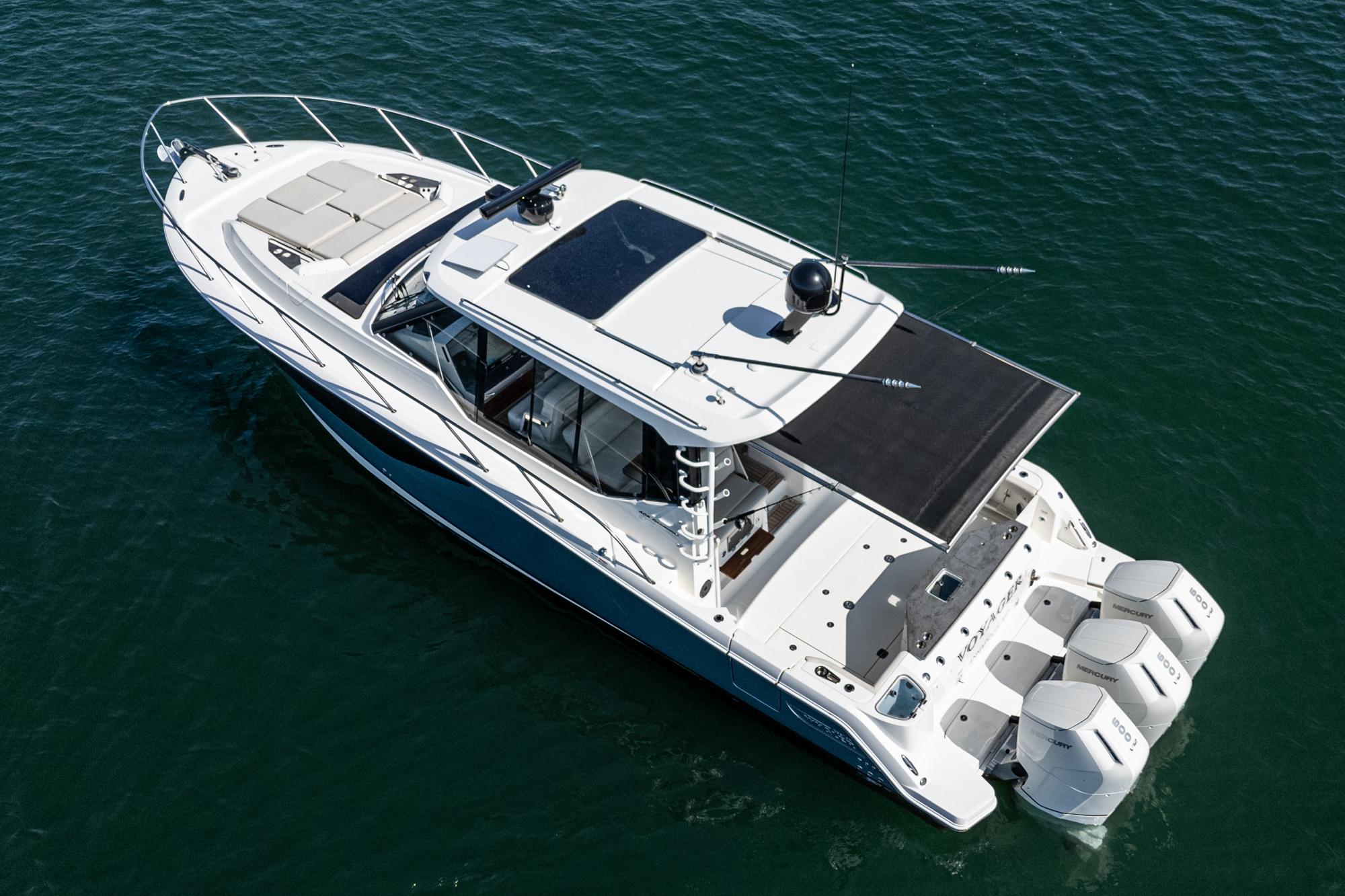 2022 Boston Whaler 405 Conquest #TBJP0375LLC inventory image at Sun Country Marine Group, Newport Beach 2022 Boston Whaler 405 Conquest #TBJP0375LLC inventory image at Sun Country Marine Group, Newport Beach