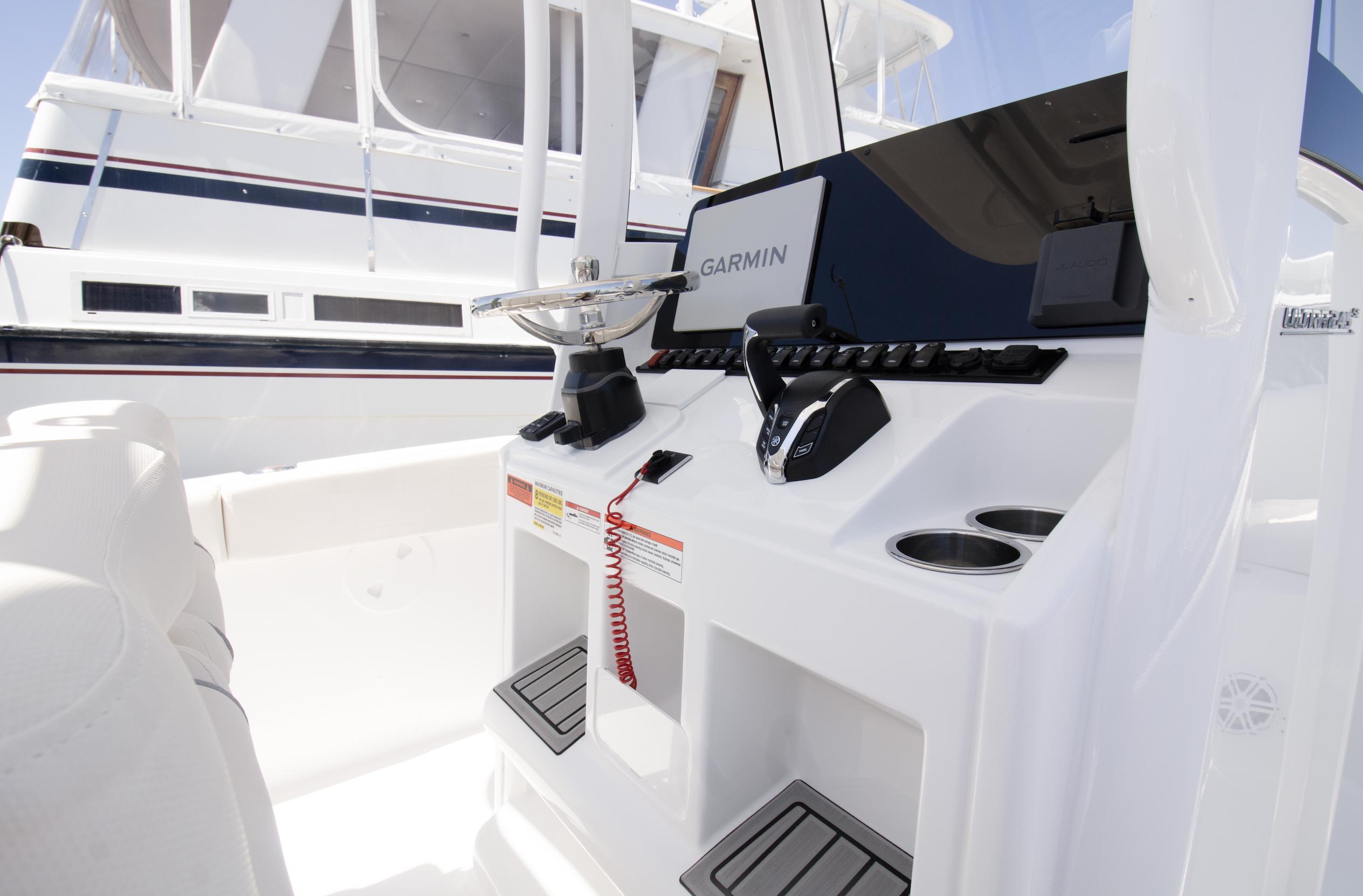 2026-sea-hunt-ultra-245-se-power-9840536-20250623080803213-1