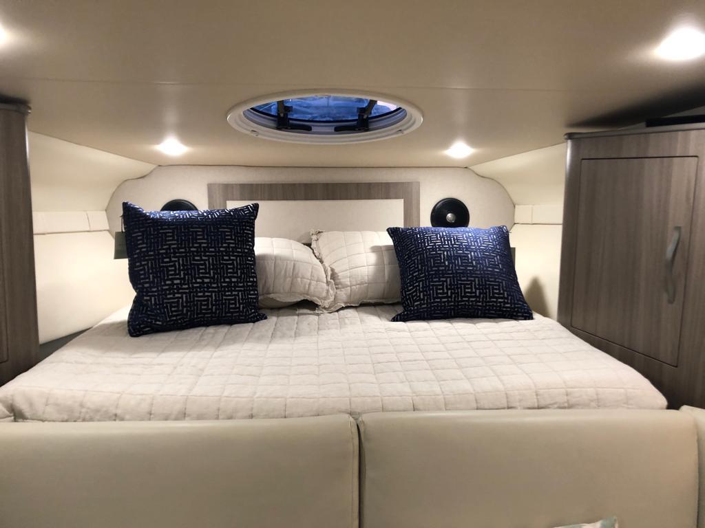 Regal 33 Express