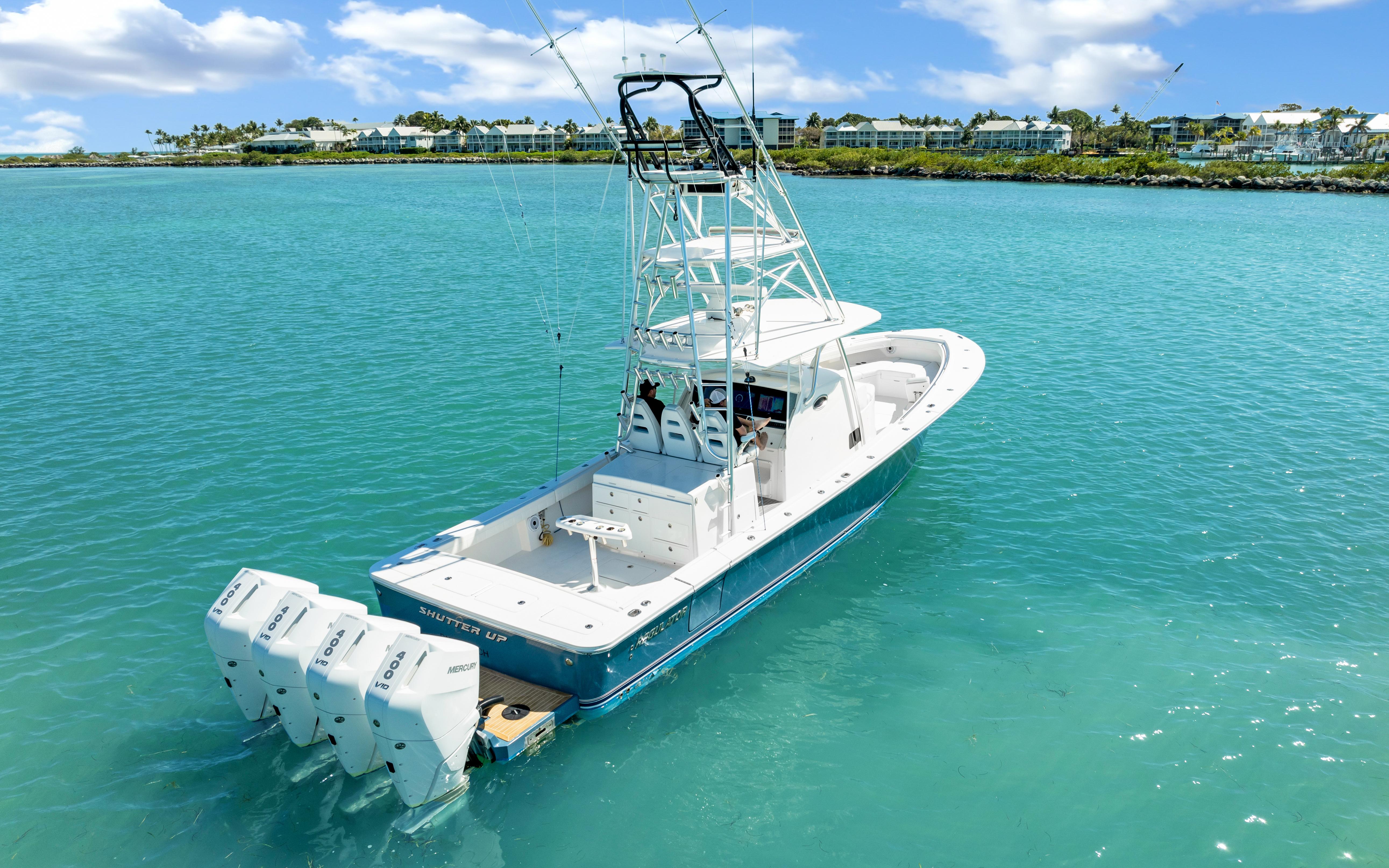 2018 Regulator 41 Center Console