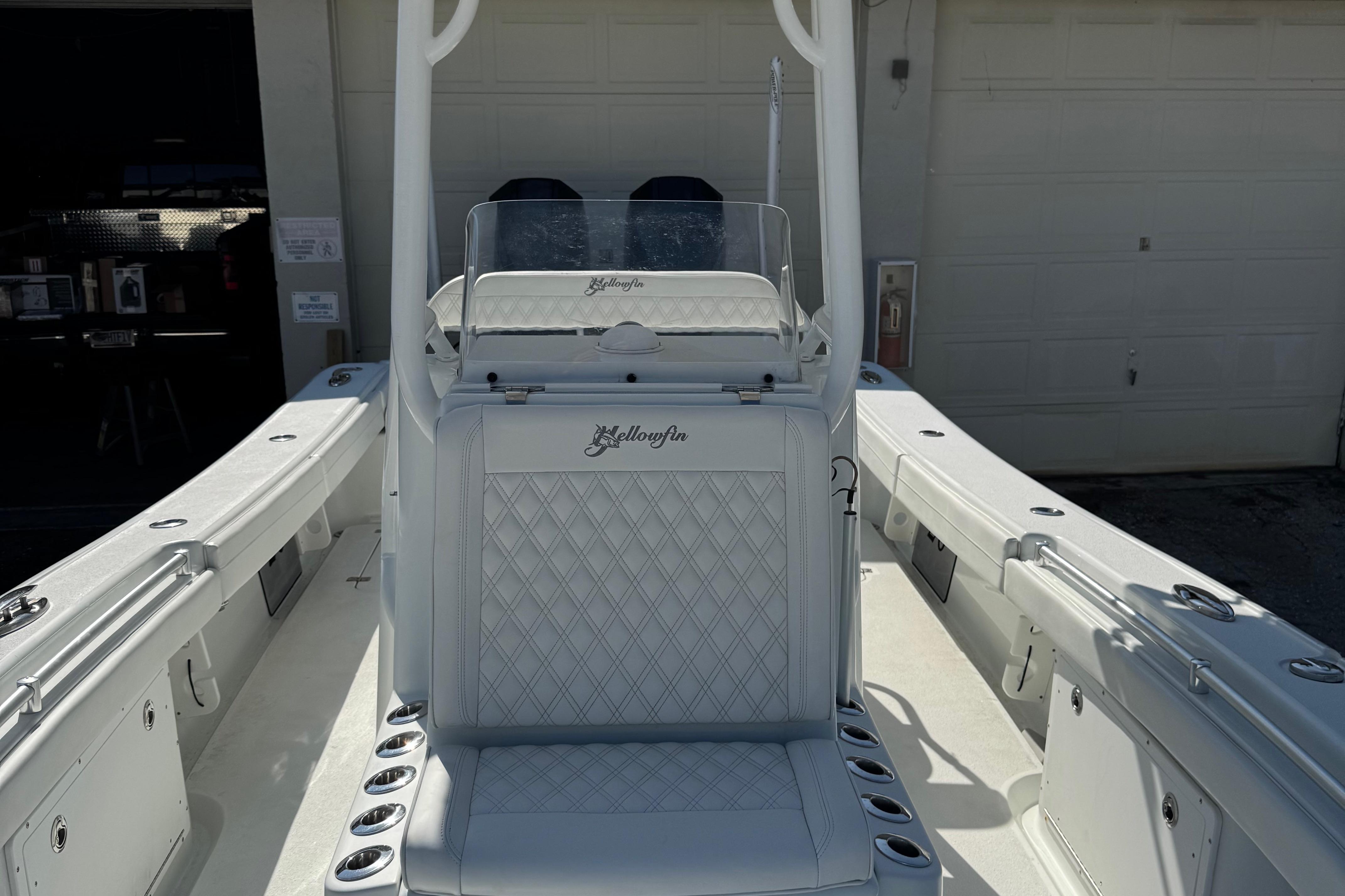 2015-yellowfin-26-power-9750547-20250409153919983-1_XLARGE