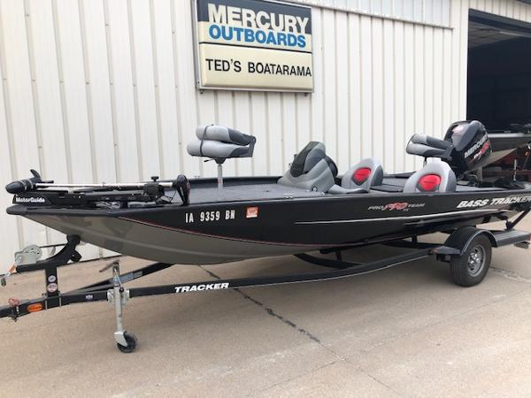 2014 Tracker Boats boat for sale, model of the boat is Pro Team 190 & Image # 1 of 23