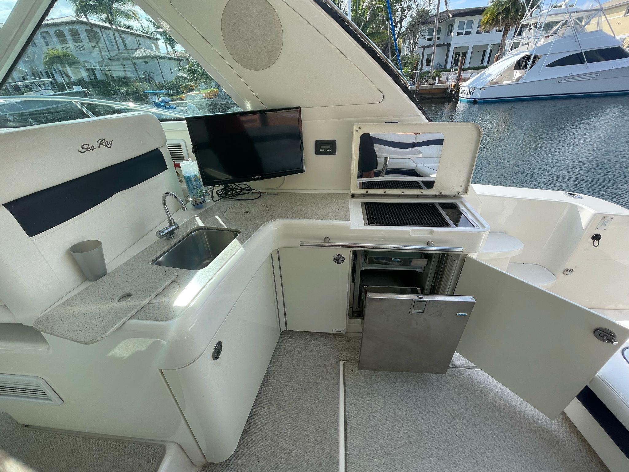 2010-sea-ray-45-sundancer-power-9410505-20240531153949186-1_XLARGE
