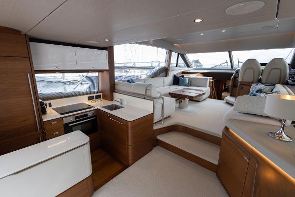 Princess Motor Yacht Sales - Used Princess F55