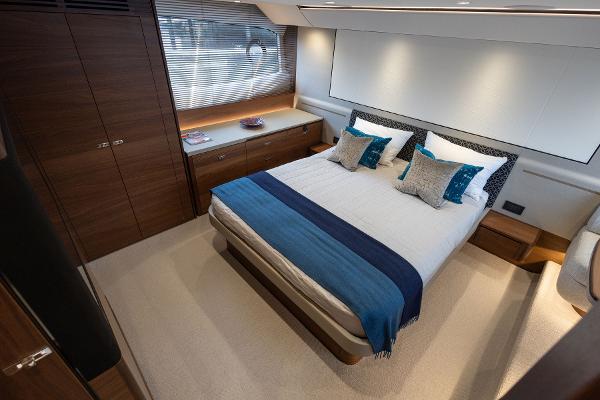Princess Motor Yacht Sales - Used Princess F55