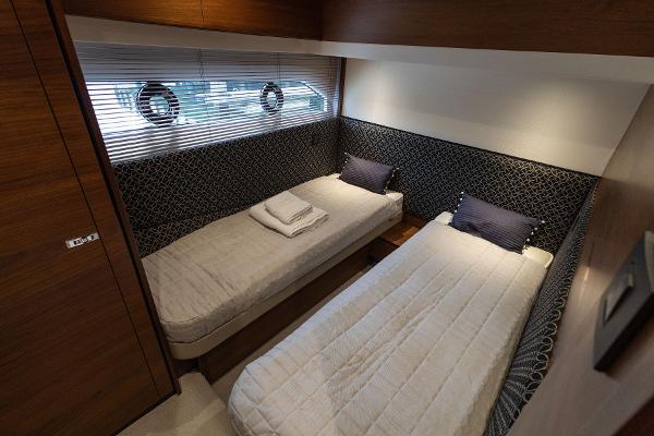 Princess Motor Yacht Sales - Used Princess F55