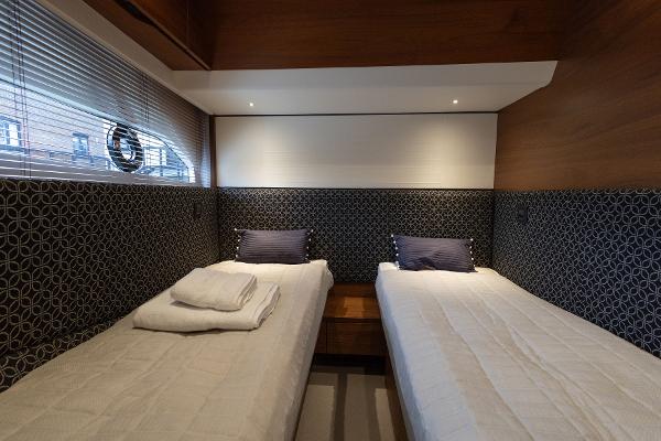 Princess Motor Yacht Sales - Used Princess F55