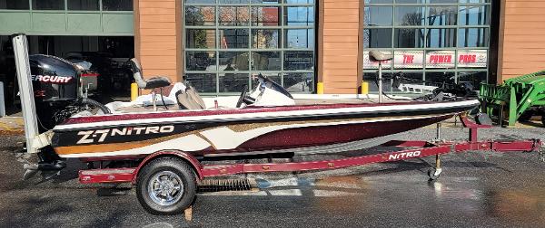 2009 Nitro boat for sale, model of the boat is Z-7 & Image # 1 of 9