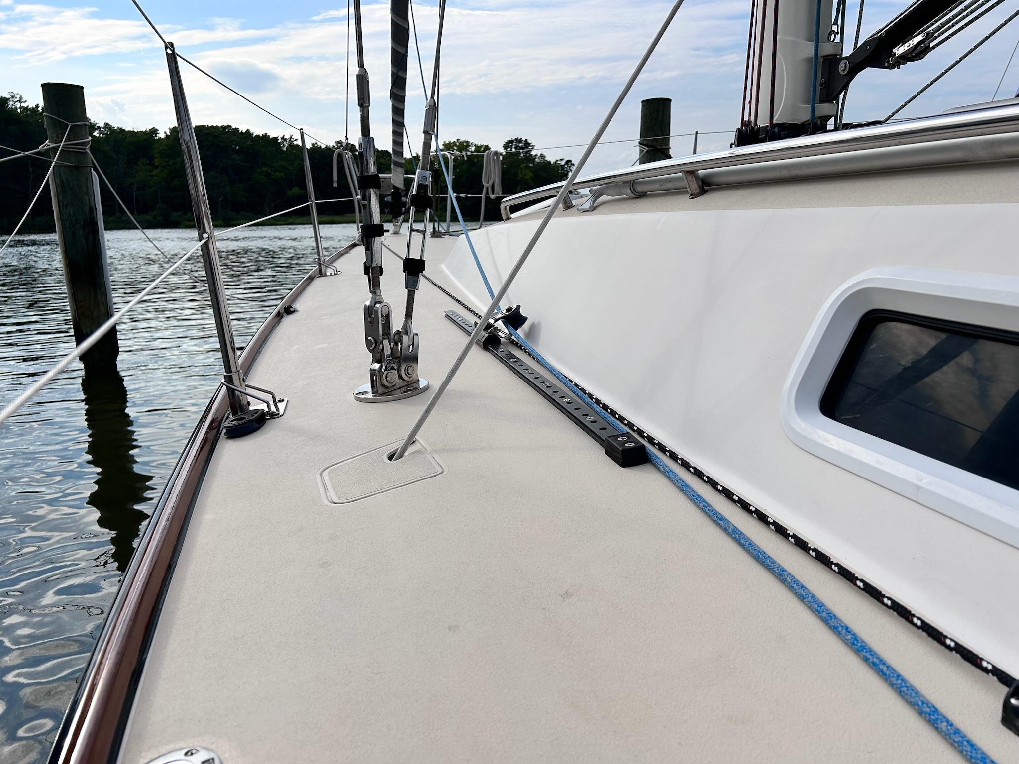 Newport RI Yacht Brokerage