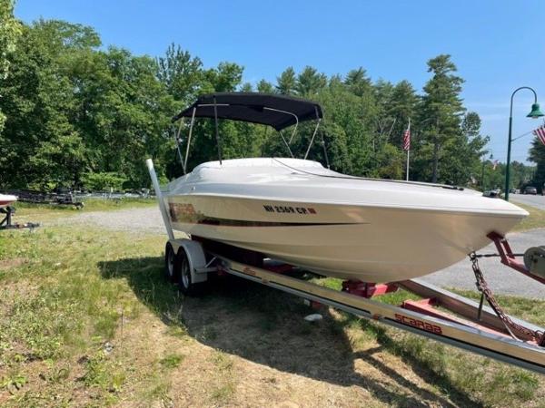 1997 Scarab boat for sale, model of the boat is 22' & Image # 2 of 10