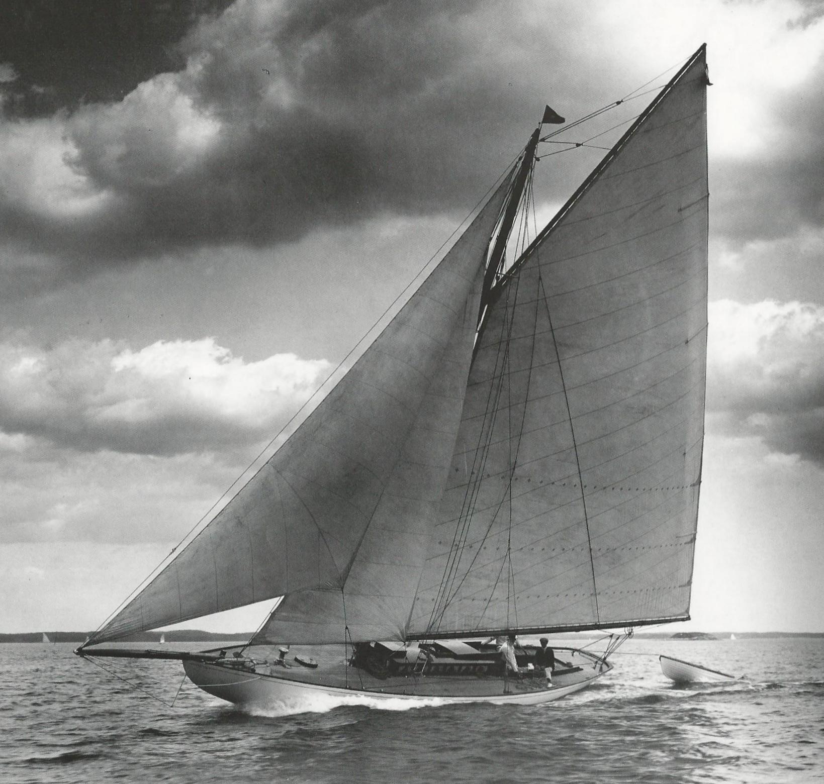 JOKER - 1903 Herreshoff Bar Harbor 31 gallery image 2