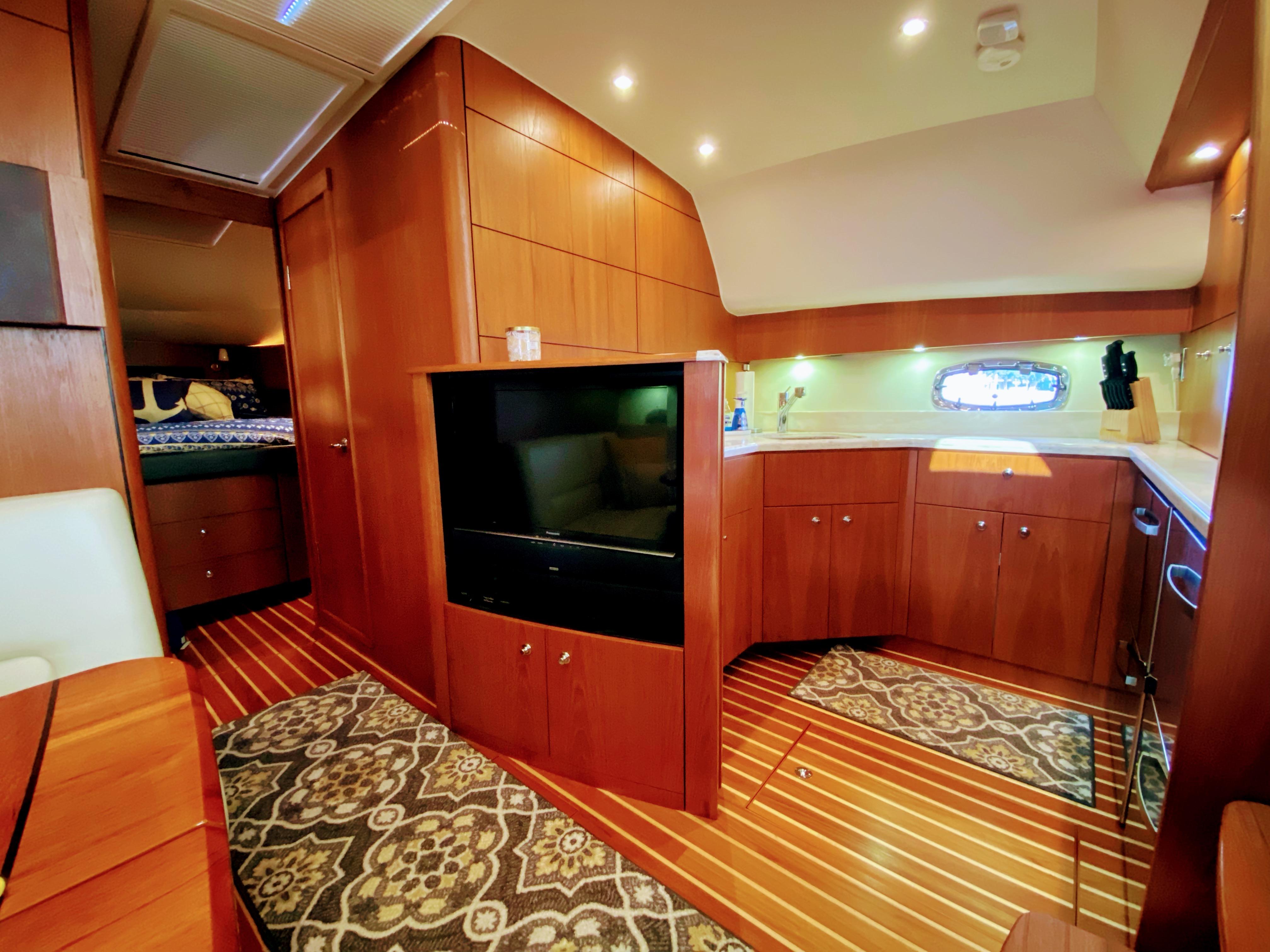 Tiara Yachts 4300 Open 2014 "Oz's Ark" HMY Yachts