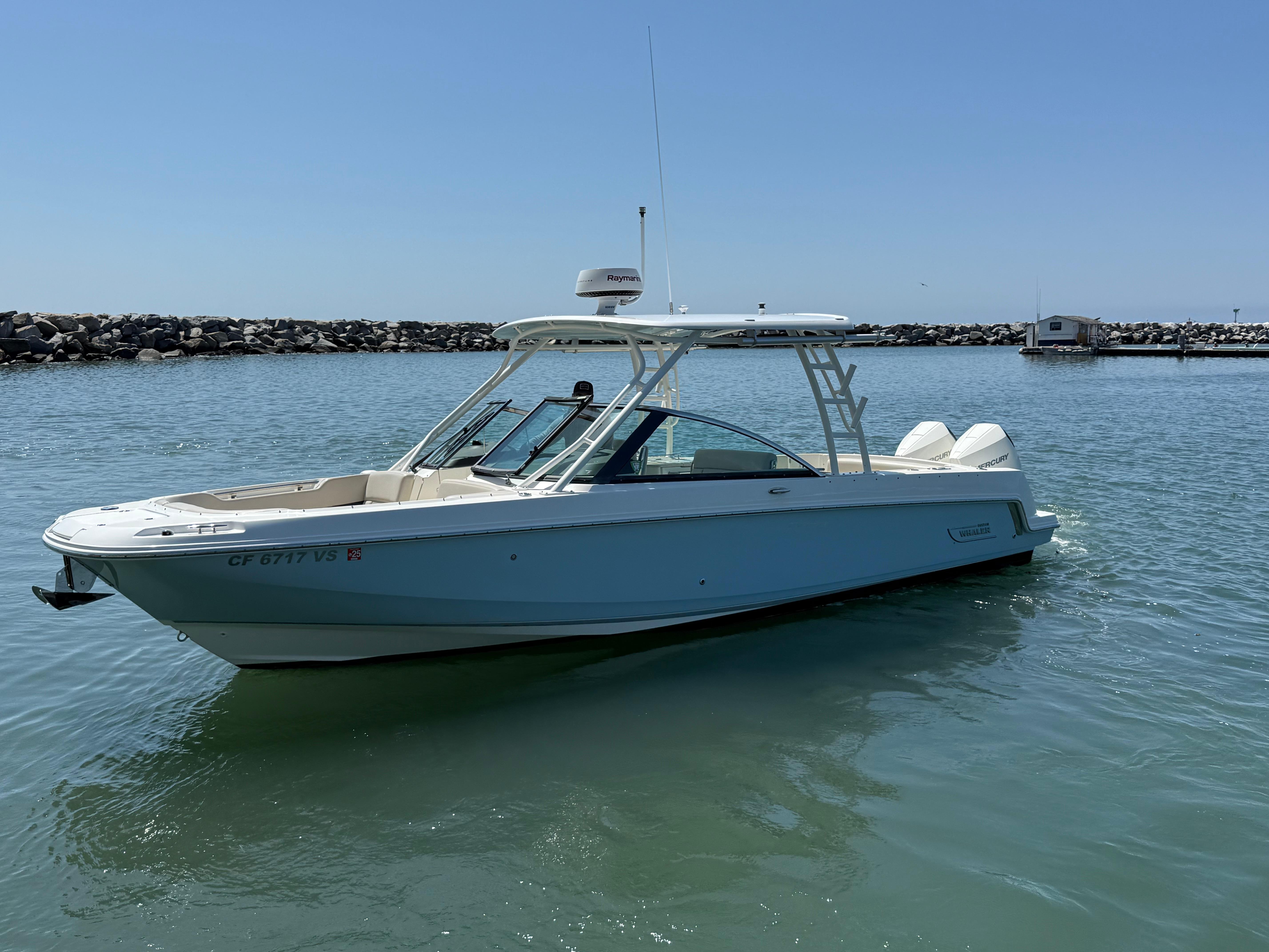 2020 Boston Whaler 270 Vantage #TBRL0785 inventory image at Sun Country Marine Group, Newport Beach 2020 Boston Whaler 270 Vantage #TBRL0785 inventory image at Sun Country Marine Group, Newport Beach