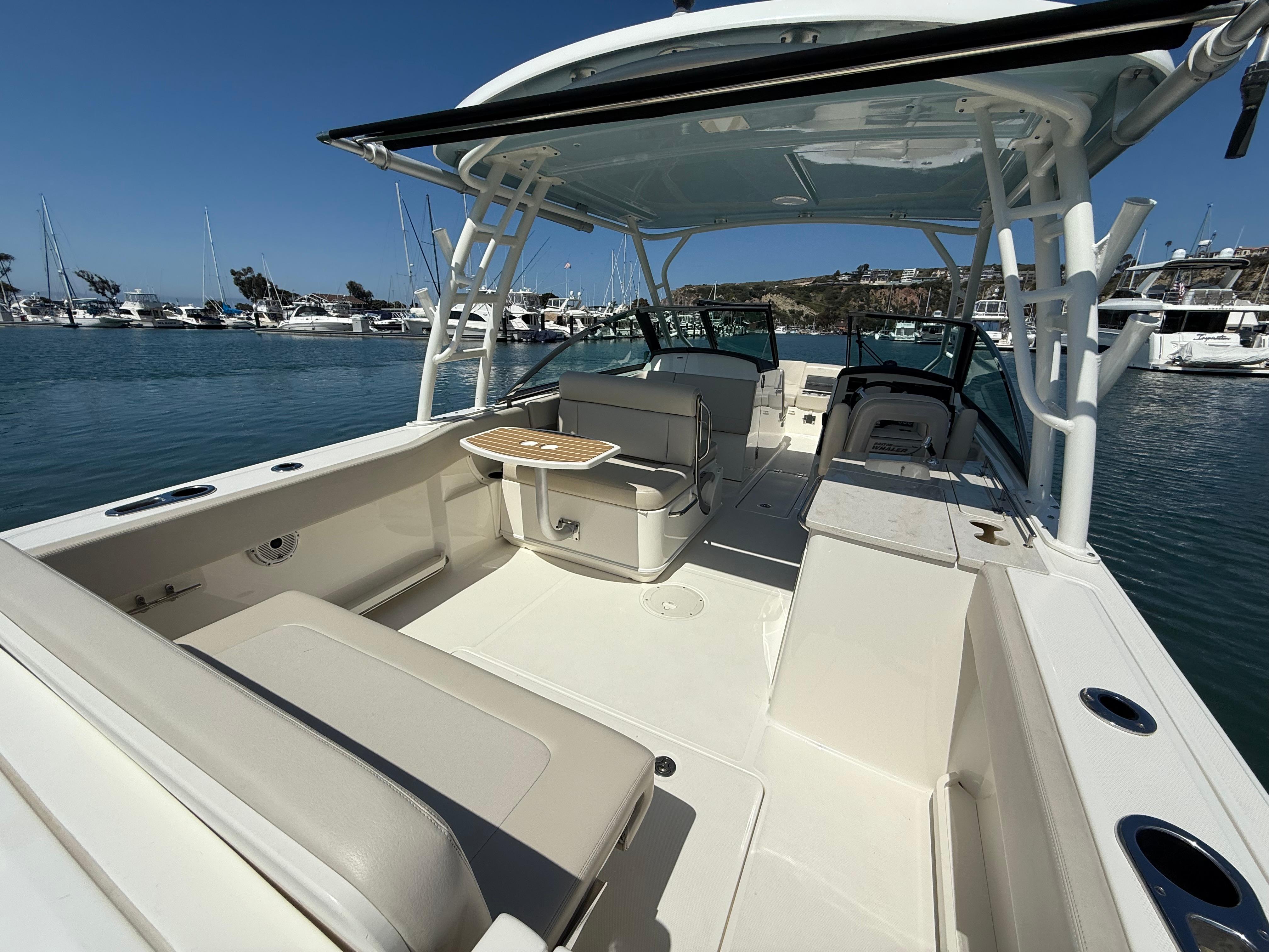 2020 Boston Whaler 270 Vantage #TBRL0785 inventory image at Sun Country Marine Group, Newport Beach 2020 Boston Whaler 270 Vantage #TBRL0785 inventory image at Sun Country Marine Group, Newport Beach