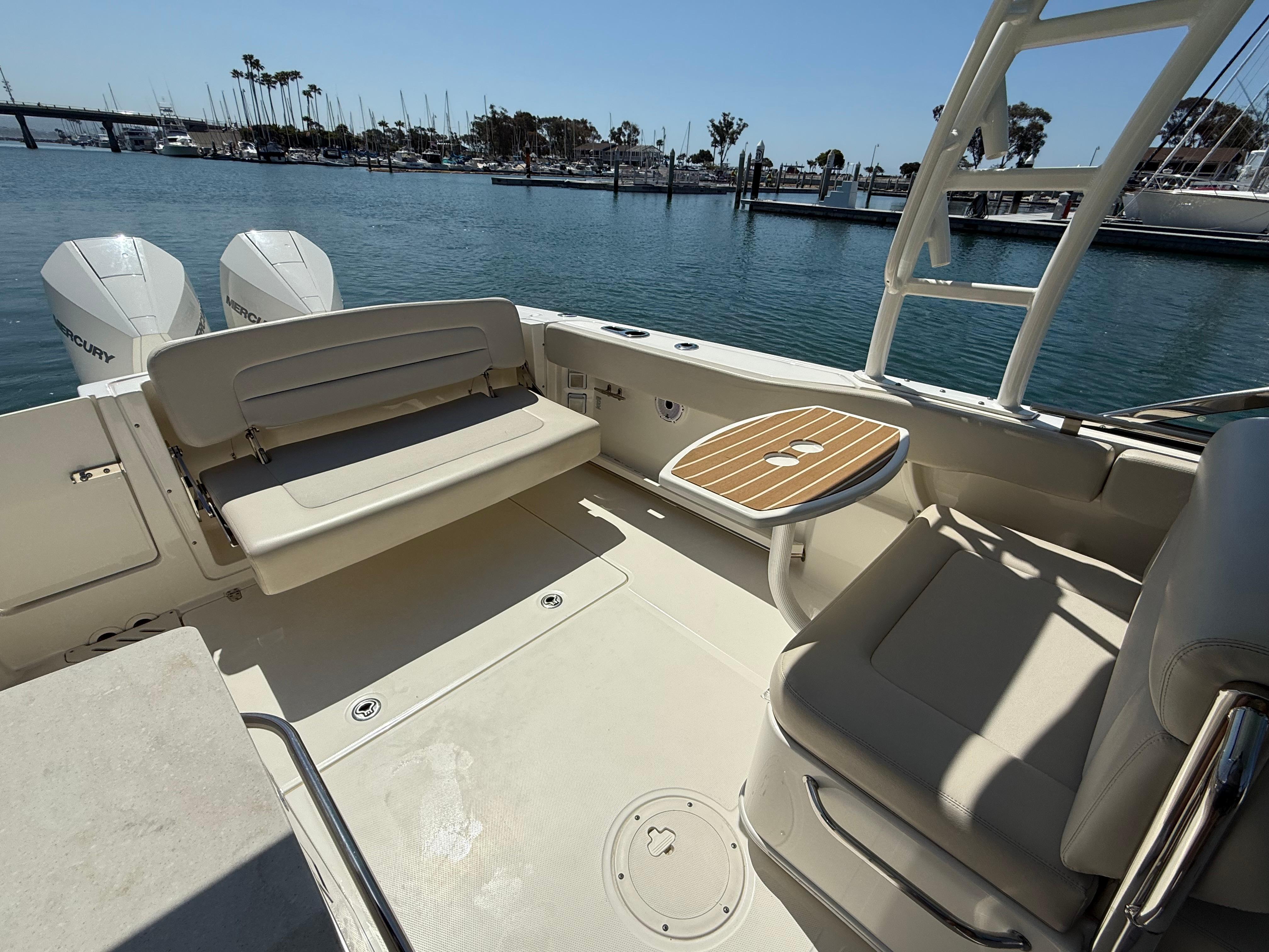 2020 Boston Whaler 270 Vantage #TBRL0785 inventory image at Sun Country Marine Group, Newport Beach 2020 Boston Whaler 270 Vantage #TBRL0785 inventory image at Sun Country Marine Group, Newport Beach
