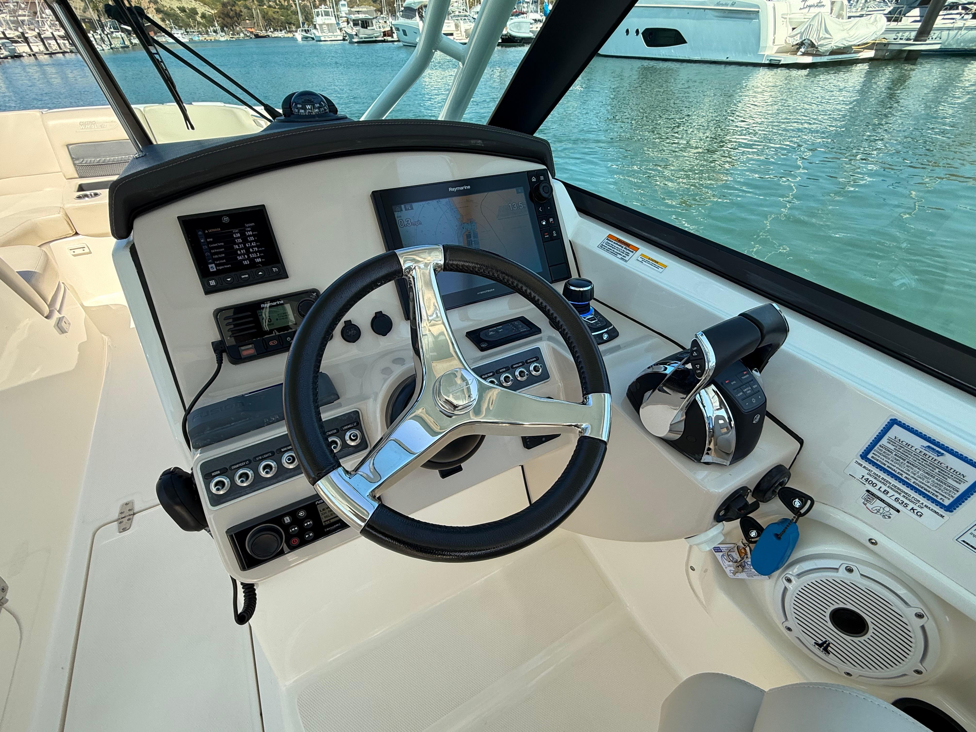 2020 Boston Whaler 270 Vantage #TBRL0785 inventory image at Sun Country Marine Group, Newport Beach 2020 Boston Whaler 270 Vantage #TBRL0785 inventory image at Sun Country Marine Group, Newport Beach