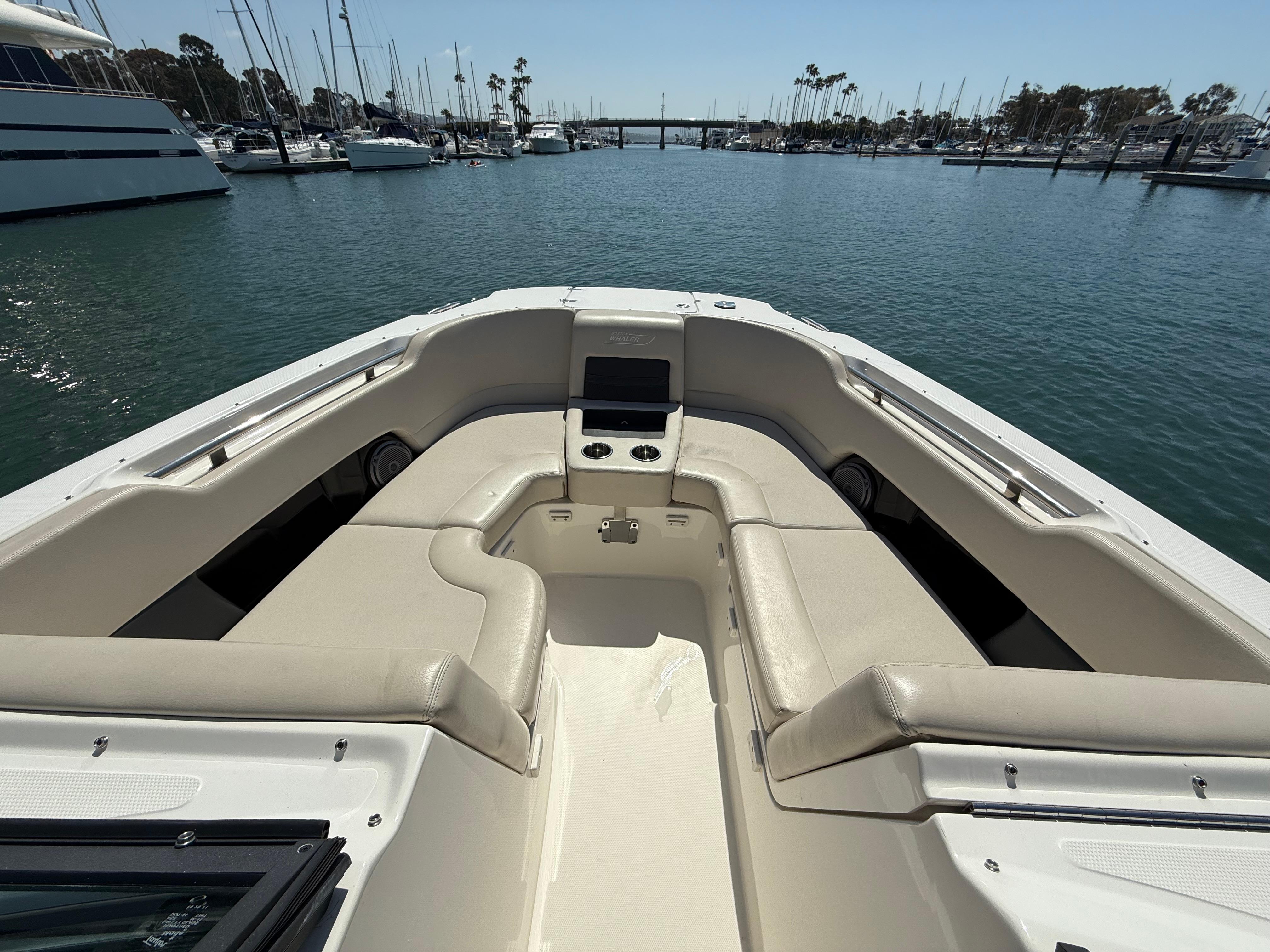 2020 Boston Whaler 270 Vantage #TBRL0785 inventory image at Sun Country Marine Group, Newport Beach 2020 Boston Whaler 270 Vantage #TBRL0785 inventory image at Sun Country Marine Group, Newport Beach