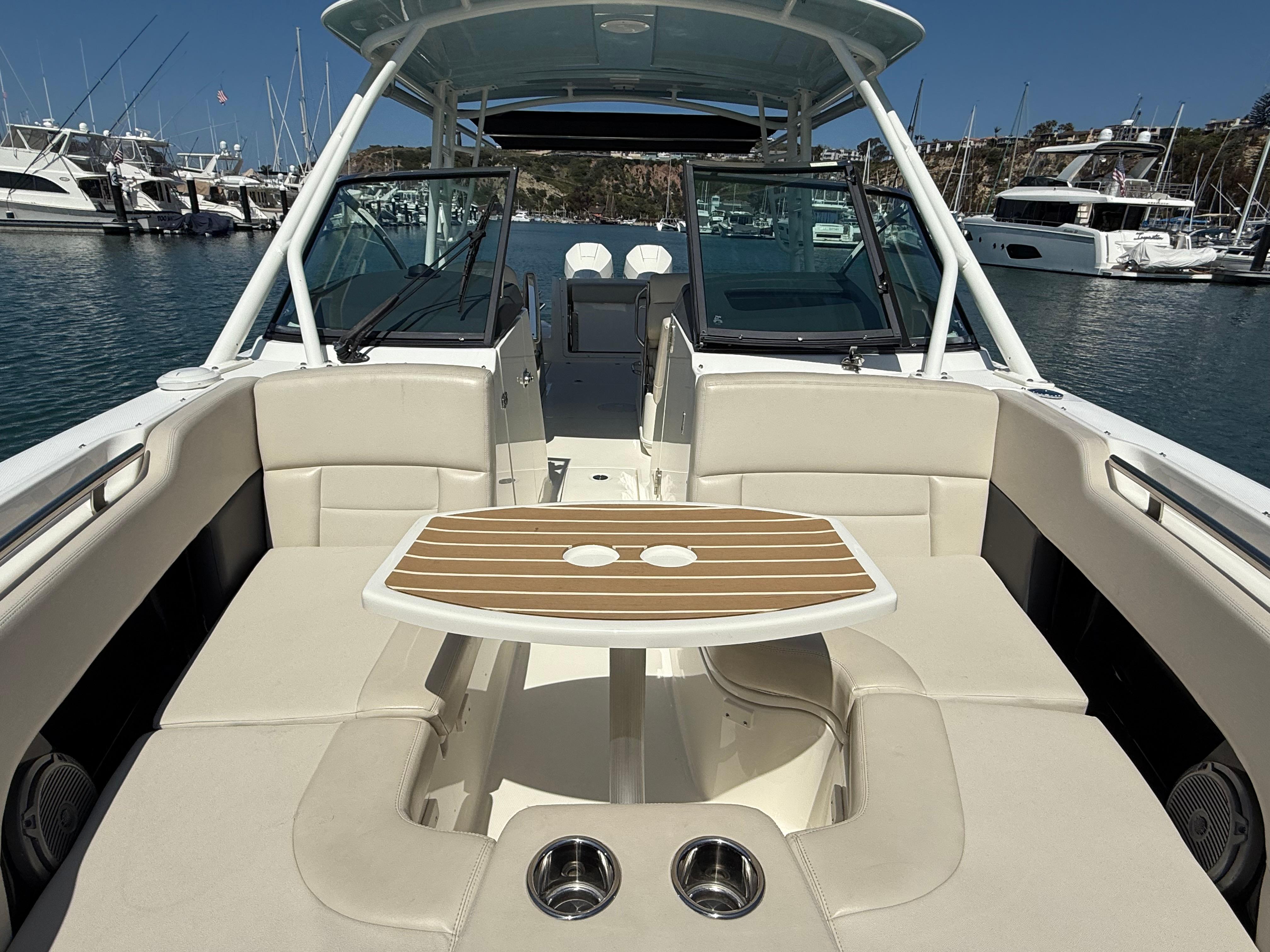 2020 Boston Whaler 270 Vantage #TBRL0785 inventory image at Sun Country Marine Group, Newport Beach 2020 Boston Whaler 270 Vantage #TBRL0785 inventory image at Sun Country Marine Group, Newport Beach