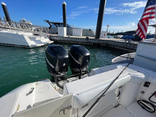 27' Boston Whaler, Listing Number 100913820, Image No. 11