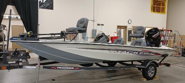 2022 Tracker Boats boat for sale, model of the boat is Pro Team 175 TXW & Image # 1 of 42