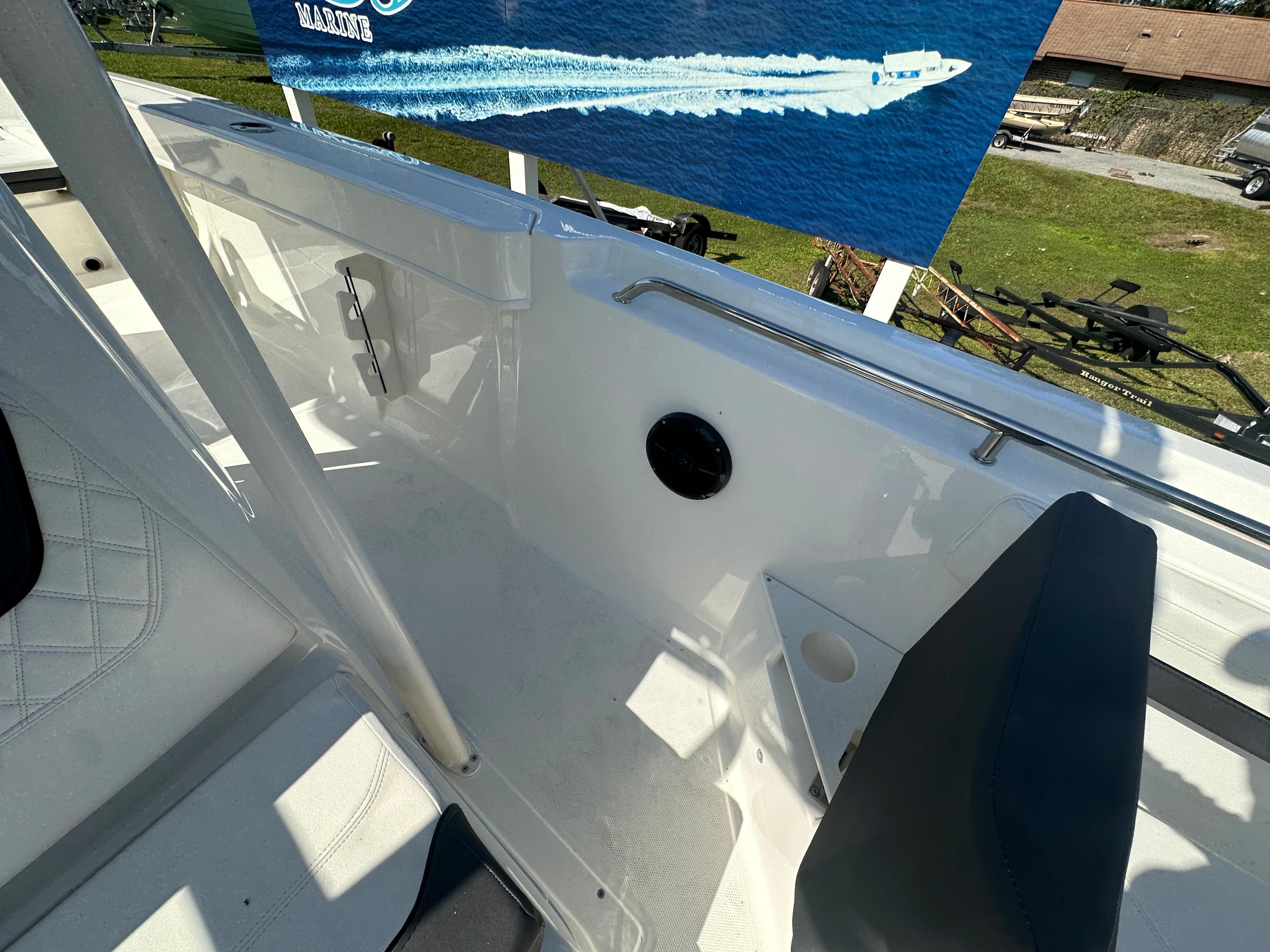 2024 Bayliner Trophy CC22-5