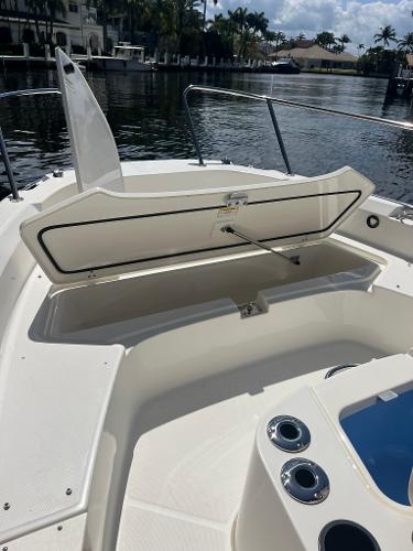 21' Boston Whaler, Listing Number 100914268, Image No. 11