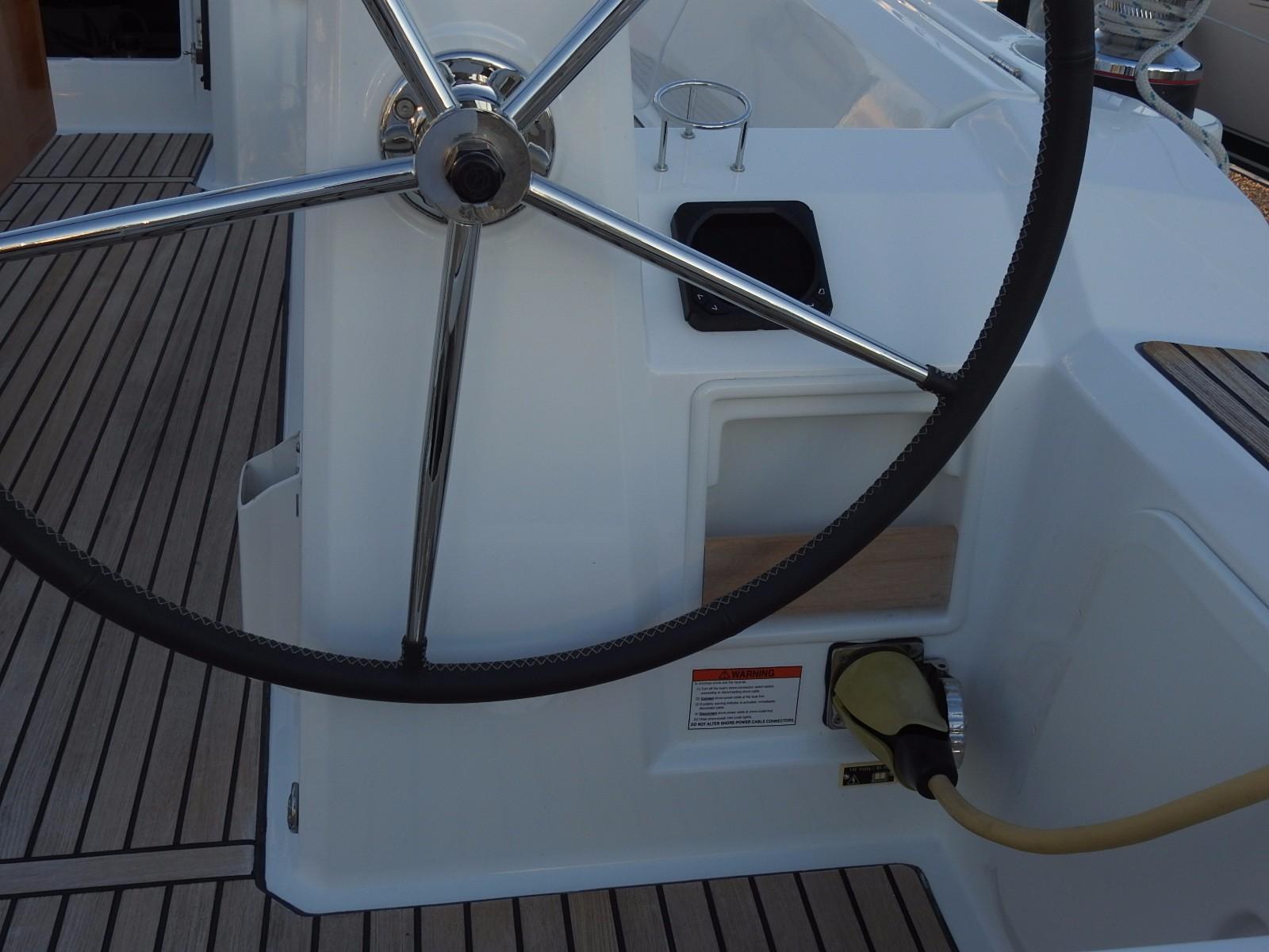 Yacht Photos Pics