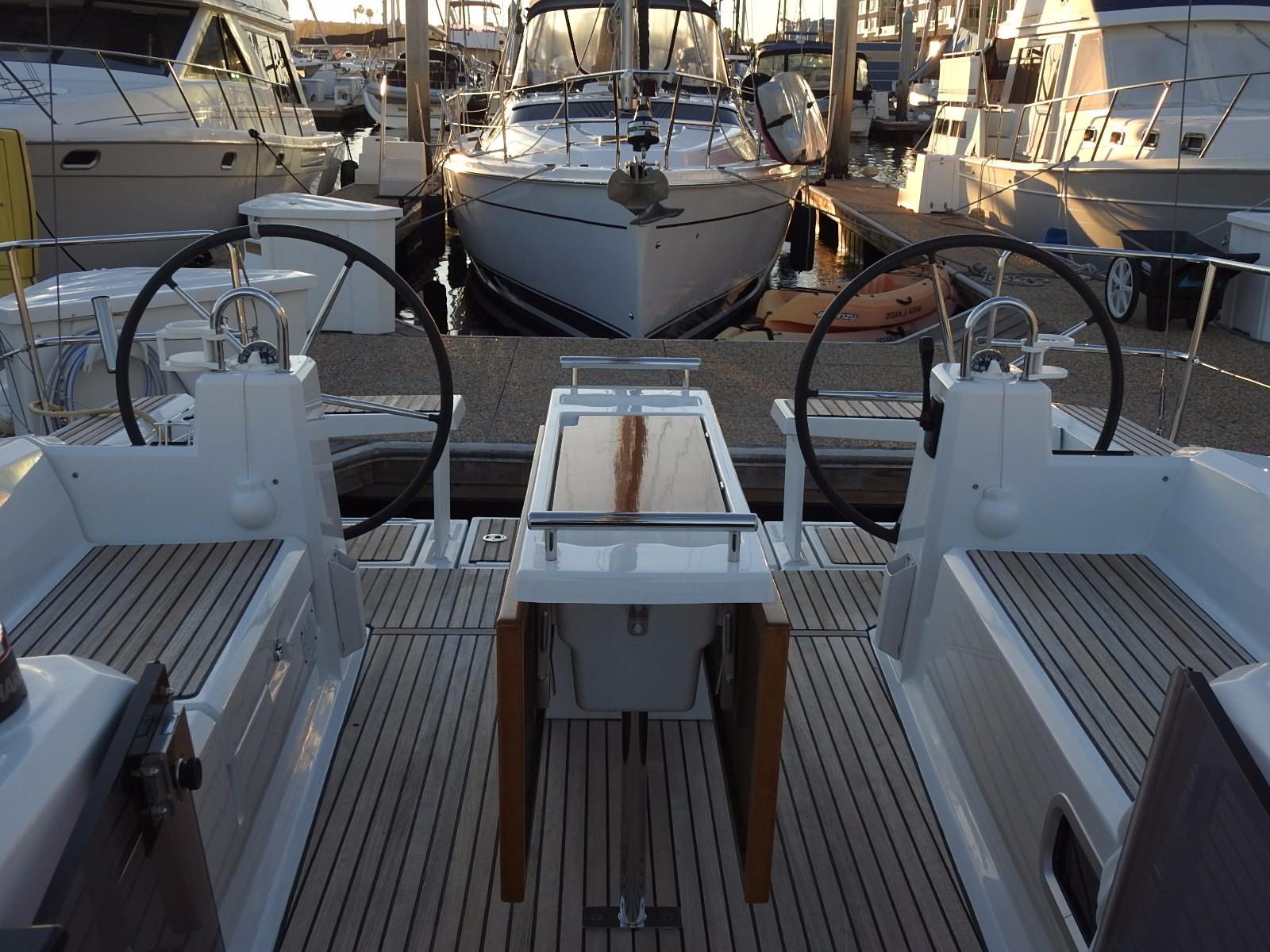Yacht Photos Pics