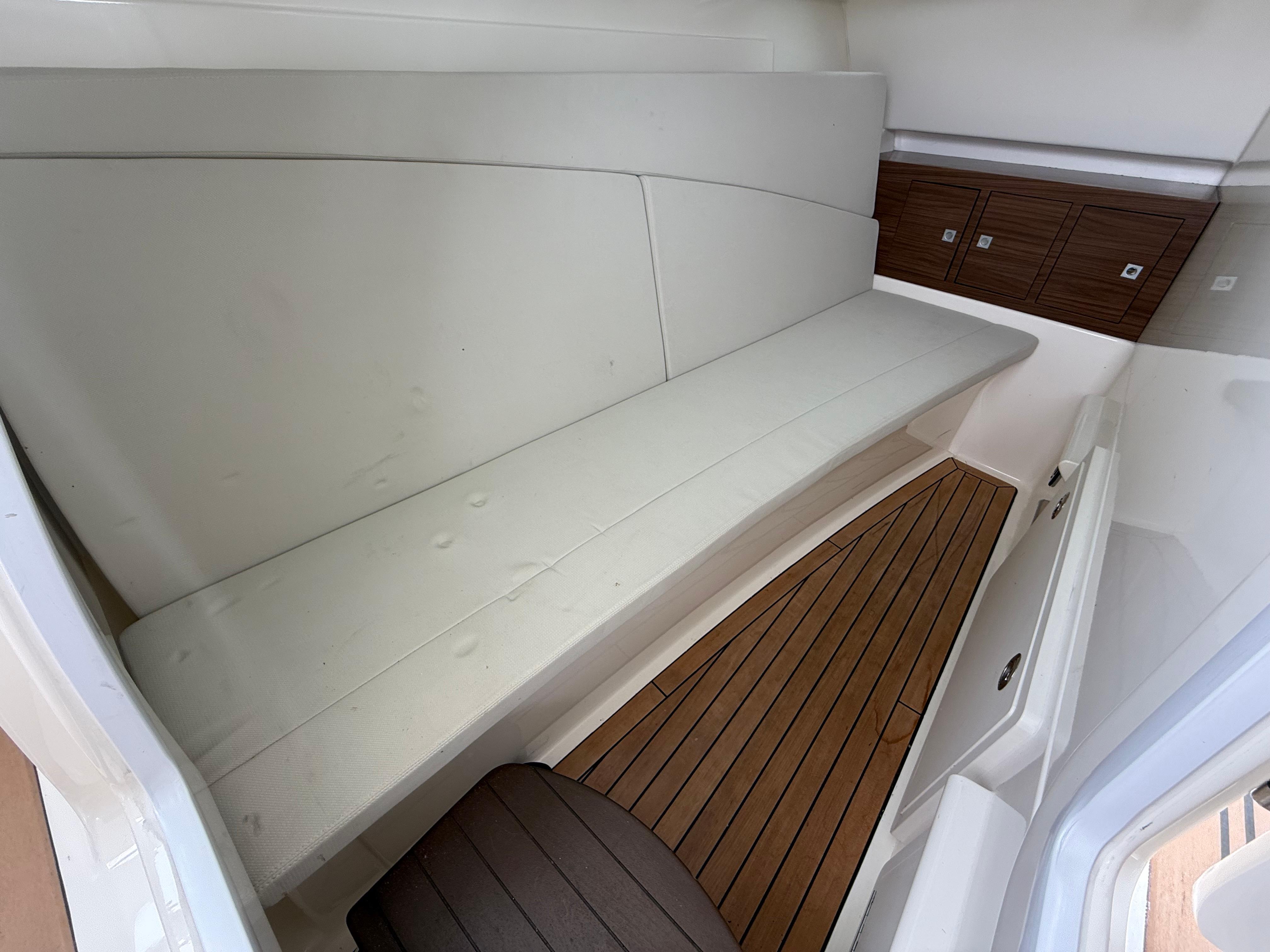 2019 Boston Whaler 320 Vantage #TBRL2625 inventory image at Sun Country Marine Group, Newport Beach 2019 Boston Whaler 320 Vantage #TBRL2625 inventory image at Sun Country Marine Group, Newport Beach
