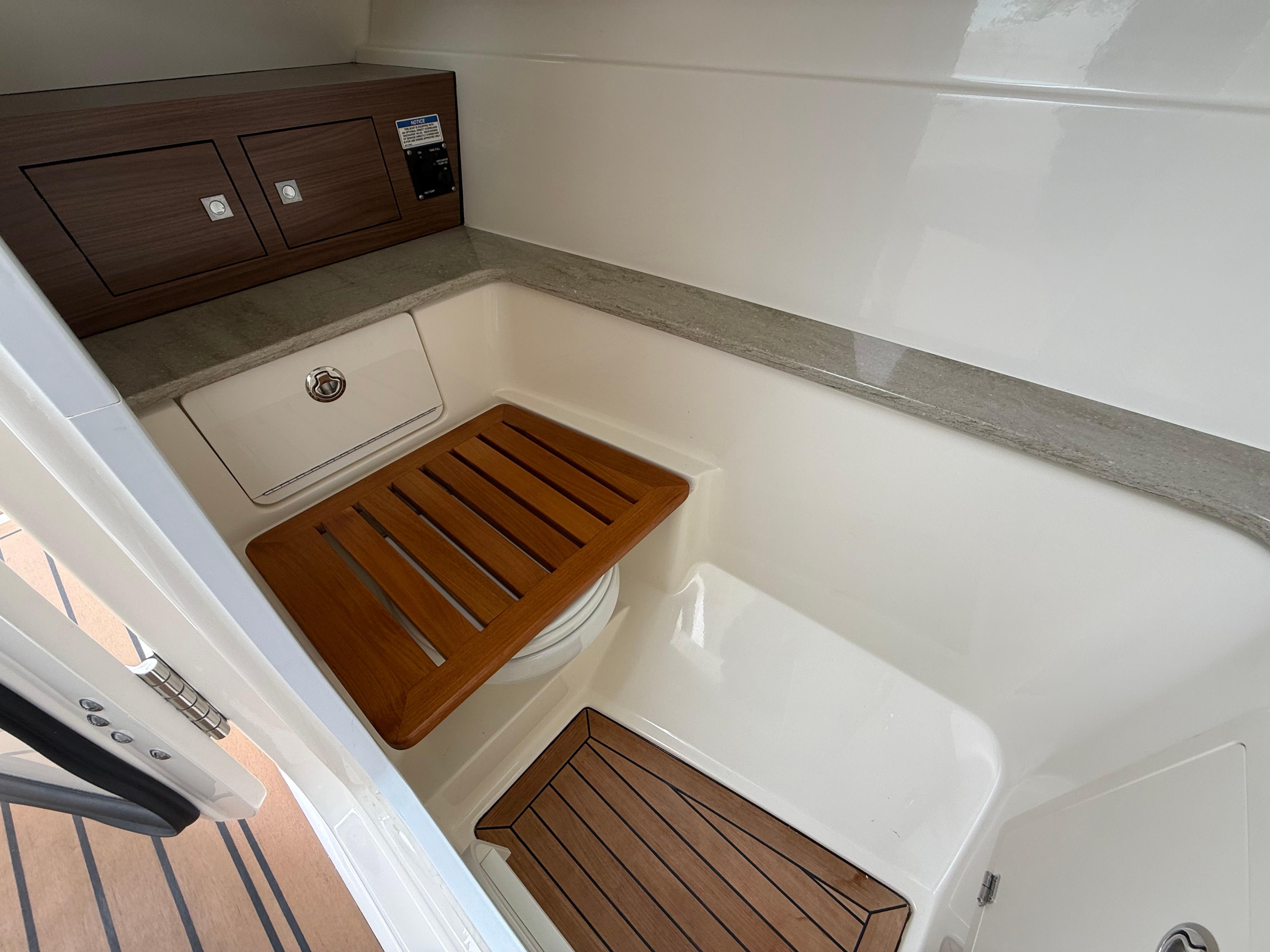 2019 Boston Whaler 320 Vantage #TBRL2625 inventory image at Sun Country Marine Group, Newport Beach 2019 Boston Whaler 320 Vantage #TBRL2625 inventory image at Sun Country Marine Group, Newport Beach