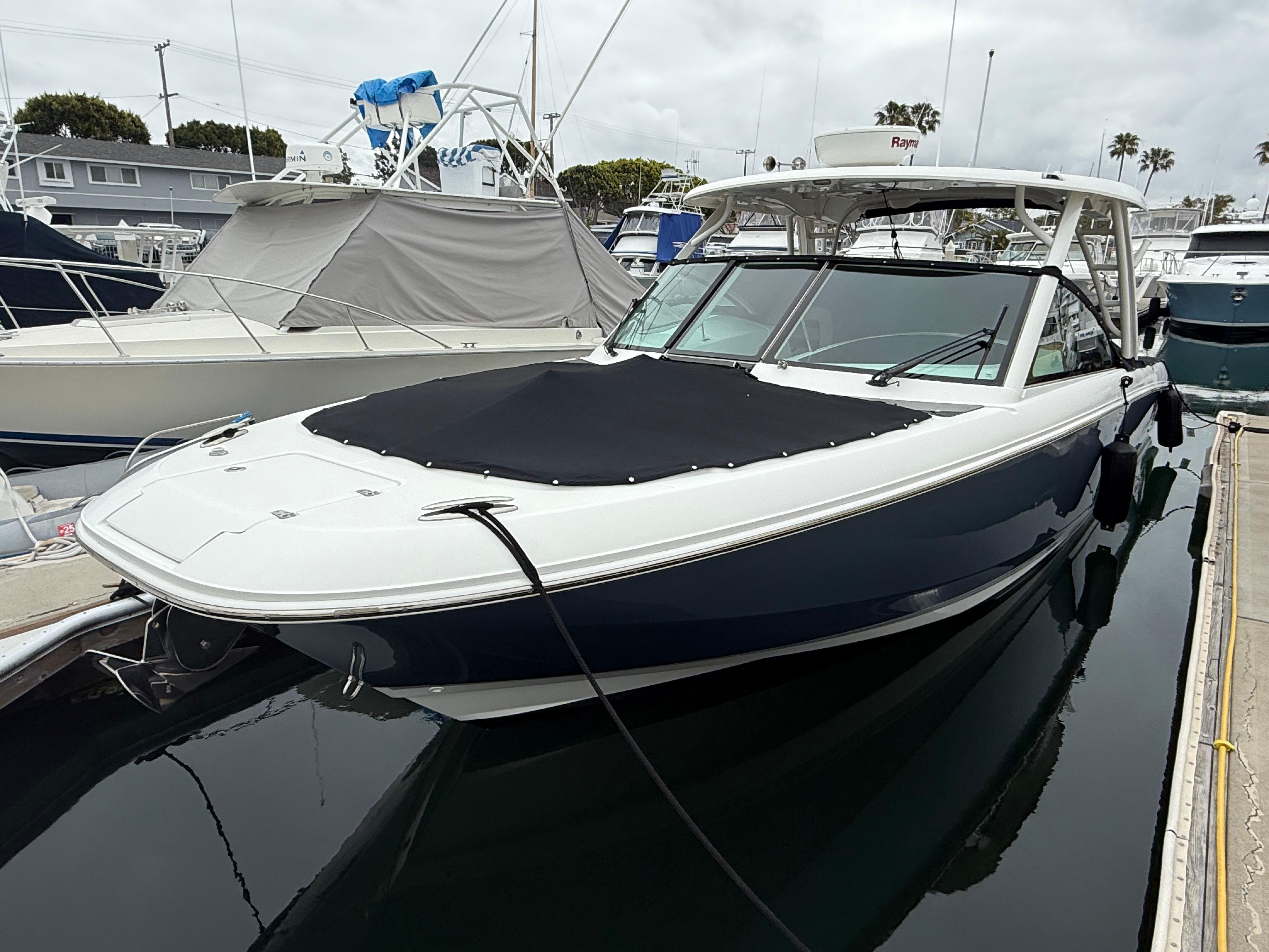 2019 Boston Whaler 320 Vantage #TBRL2625 inventory image at Sun Country Marine Group, Newport Beach 2019 Boston Whaler 320 Vantage #TBRL2625 inventory image at Sun Country Marine Group, Newport Beach